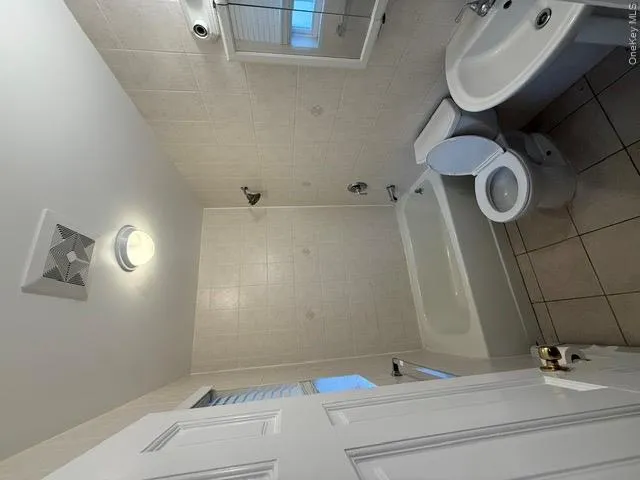 25322 147th Road, New York, NY, 3 Bedrooms Bedrooms, 5 Rooms Rooms,2 BathroomsBathrooms,Residential Lease,For Rent,147th,0,1016150 25322 147th Road, New York, NY, 3 Bedrooms Bedrooms, 5 Rooms Rooms,2 BathroomsBathrooms,Residential Lease,For Rent,147th,0,1016150