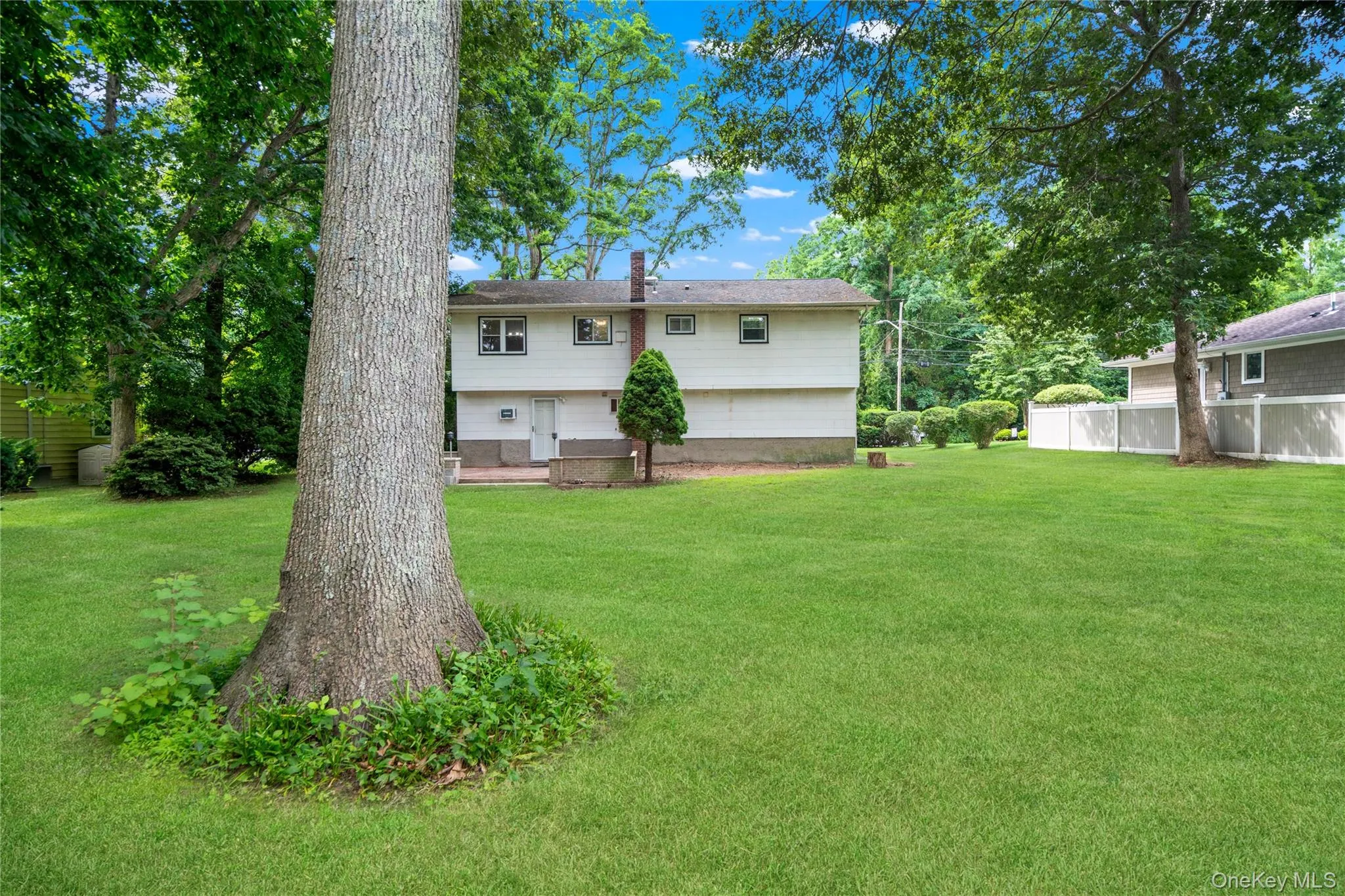 39 Wolfhollow Road, Brookhaven, NY, 3 Bedrooms Bedrooms, 9 Rooms Rooms,2 BathroomsBathrooms,Residential Lease,For Rent,Wolfhollow,0,1016153 39 Wolfhollow Road, Brookhaven, NY, 3 Bedrooms Bedrooms, 9 Rooms Rooms,2 BathroomsBathrooms,Residential Lease,For Rent,Wolfhollow,0,1016153