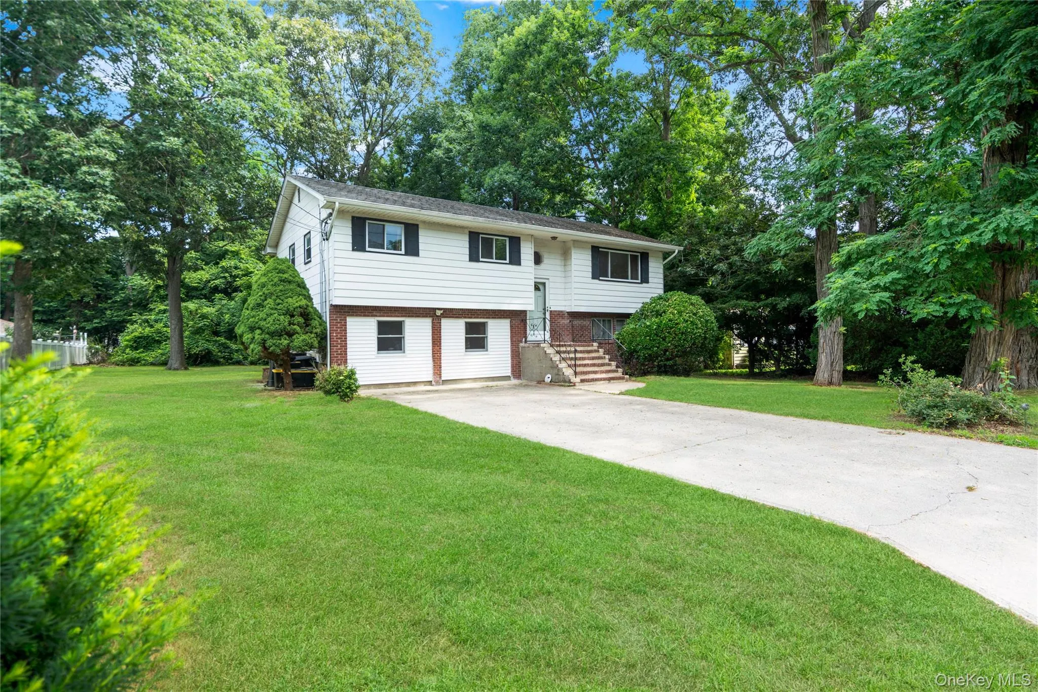 39 Wolfhollow Road, Brookhaven, NY, 3 Bedrooms Bedrooms, 9 Rooms Rooms,2 BathroomsBathrooms,Residential Lease,For Rent,Wolfhollow,0,1016153 39 Wolfhollow Road, Brookhaven, NY, 3 Bedrooms Bedrooms, 9 Rooms Rooms,2 BathroomsBathrooms,Residential Lease,For Rent,Wolfhollow,0,1016153