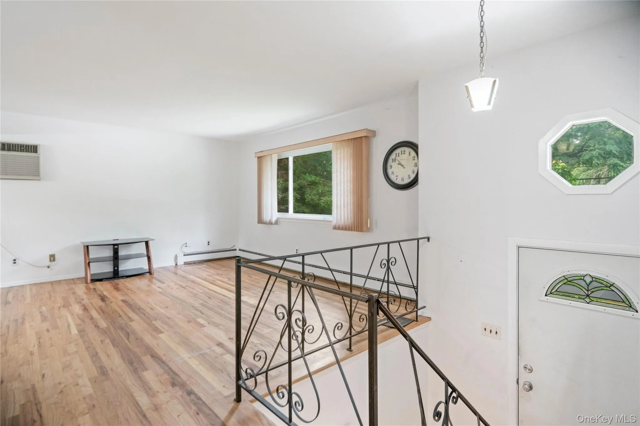 39 Wolfhollow Road, Brookhaven, NY, 3 Bedrooms Bedrooms, 9 Rooms Rooms,2 BathroomsBathrooms,Residential Lease,For Rent,Wolfhollow,0,1016153 39 Wolfhollow Road, Brookhaven, NY, 3 Bedrooms Bedrooms, 9 Rooms Rooms,2 BathroomsBathrooms,Residential Lease,For Rent,Wolfhollow,0,1016153