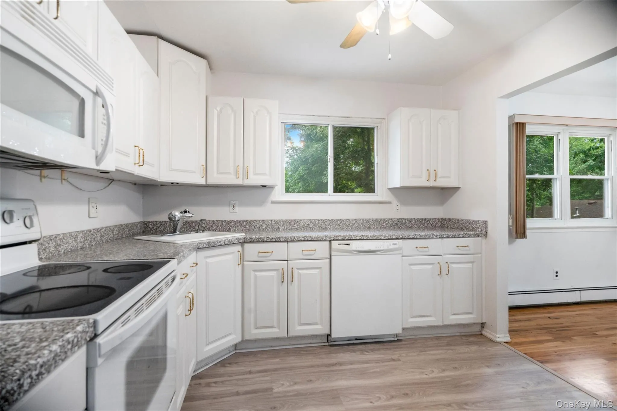 39 Wolfhollow Road, Brookhaven, NY, 3 Bedrooms Bedrooms, 9 Rooms Rooms,2 BathroomsBathrooms,Residential Lease,For Rent,Wolfhollow,0,1016153 39 Wolfhollow Road, Brookhaven, NY, 3 Bedrooms Bedrooms, 9 Rooms Rooms,2 BathroomsBathrooms,Residential Lease,For Rent,Wolfhollow,0,1016153