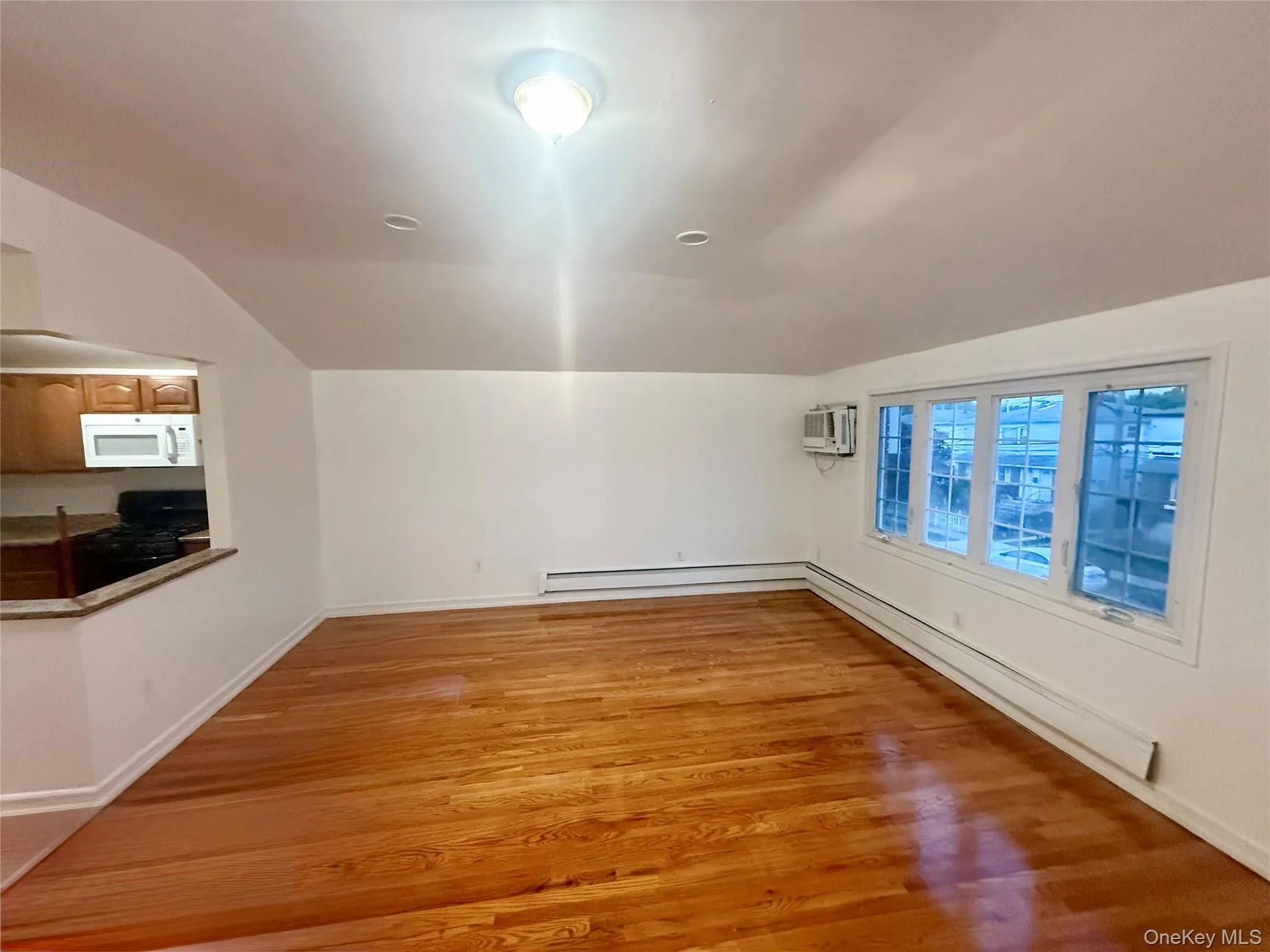 11535 158th Street, New York, NY, 3 Bedrooms Bedrooms, 5 Rooms Rooms,2 BathroomsBathrooms,Residential Lease,For Rent,158th,0,1016155 11535 158th Street, New York, NY, 3 Bedrooms Bedrooms, 5 Rooms Rooms,2 BathroomsBathrooms,Residential Lease,For Rent,158th,0,1016155
