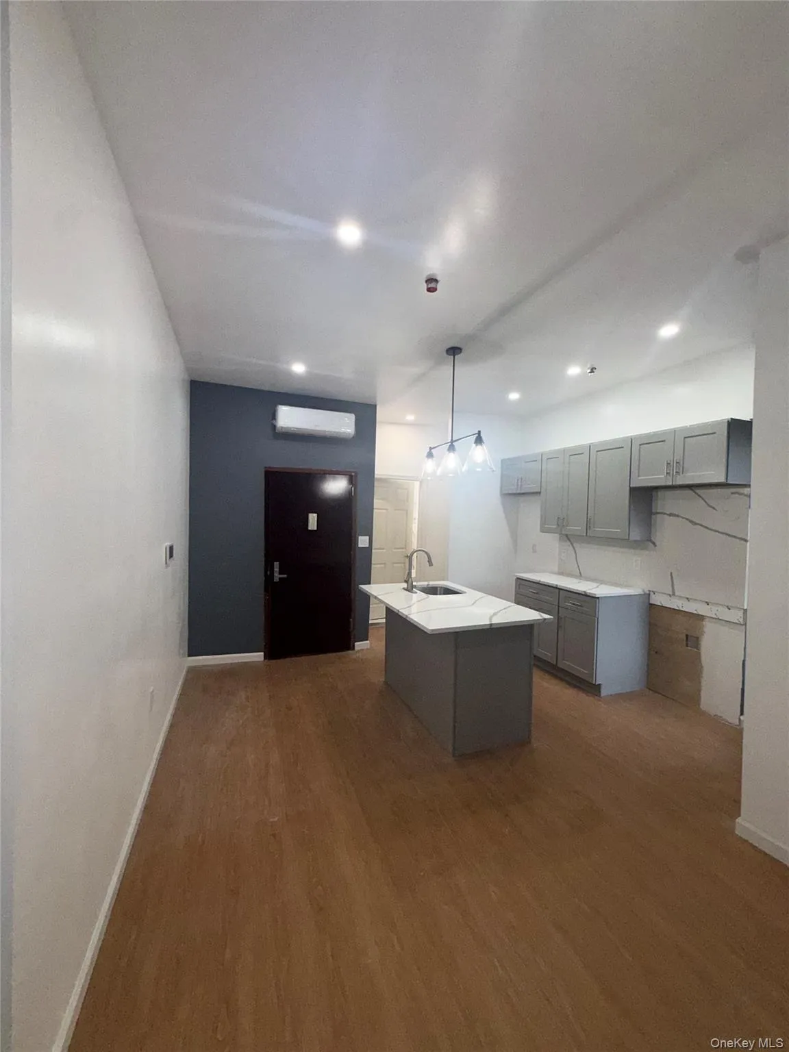 324 Eldert Street, New York, NY, 1 Bedroom Bedrooms, 4 Rooms Rooms,1 BathroomBathrooms,Residential Lease,For Rent,Eldert,0,1016158 324 Eldert Street, New York, NY, 1 Bedroom Bedrooms, 4 Rooms Rooms,1 BathroomBathrooms,Residential Lease,For Rent,Eldert,0,1016158