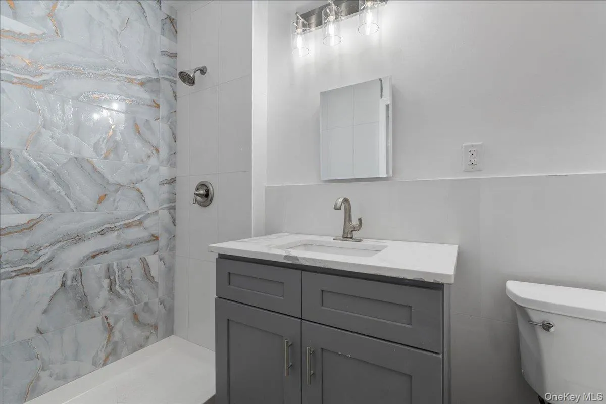 324 Eldert Street, New York, NY, 2 Bedrooms Bedrooms, 4 Rooms Rooms,1 BathroomBathrooms,Residential Lease,For Rent,Eldert,0,1016160 324 Eldert Street, New York, NY, 2 Bedrooms Bedrooms, 4 Rooms Rooms,1 BathroomBathrooms,Residential Lease,For Rent,Eldert,0,1016160