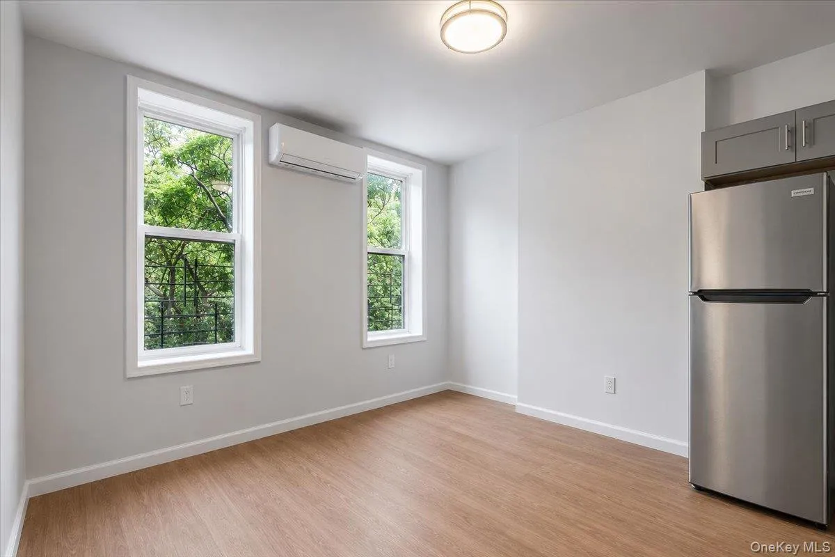 324 Eldert Street, New York, NY, 2 Bedrooms Bedrooms, 4 Rooms Rooms,1 BathroomBathrooms,Residential Lease,For Rent,Eldert,0,1016160 324 Eldert Street, New York, NY, 2 Bedrooms Bedrooms, 4 Rooms Rooms,1 BathroomBathrooms,Residential Lease,For Rent,Eldert,0,1016160