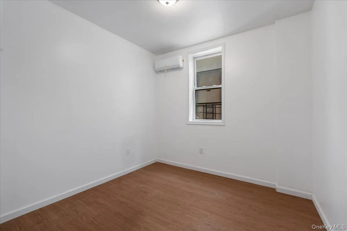 324 Eldert Street, New York, NY, 2 Bedrooms Bedrooms, 4 Rooms Rooms,1 BathroomBathrooms,Residential Lease,For Rent,Eldert,0,1016161 324 Eldert Street, New York, NY, 2 Bedrooms Bedrooms, 4 Rooms Rooms,1 BathroomBathrooms,Residential Lease,For Rent,Eldert,0,1016161