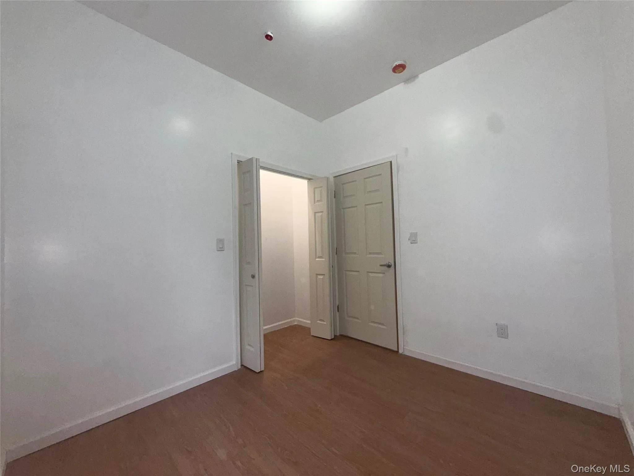 324 Eldert Street, New York, NY, 1 Bedroom Bedrooms, 4 Rooms Rooms,1 BathroomBathrooms,Residential Lease,For Rent,Eldert,0,1016161 324 Eldert Street, New York, NY, 1 Bedroom Bedrooms, 4 Rooms Rooms,1 BathroomBathrooms,Residential Lease,For Rent,Eldert,0,1016161