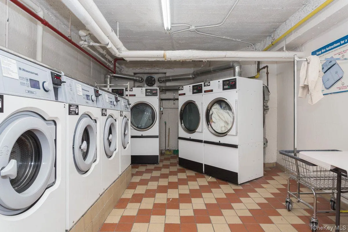 30-06 29 Street, New York, NY, 2 Bedrooms Bedrooms, 6 Rooms Rooms,2 BathroomsBathrooms,Residential Lease,For Rent,29,0,1016164 30-06 29 Street, New York, NY, 2 Bedrooms Bedrooms, 6 Rooms Rooms,2 BathroomsBathrooms,Residential Lease,For Rent,29,0,1016164