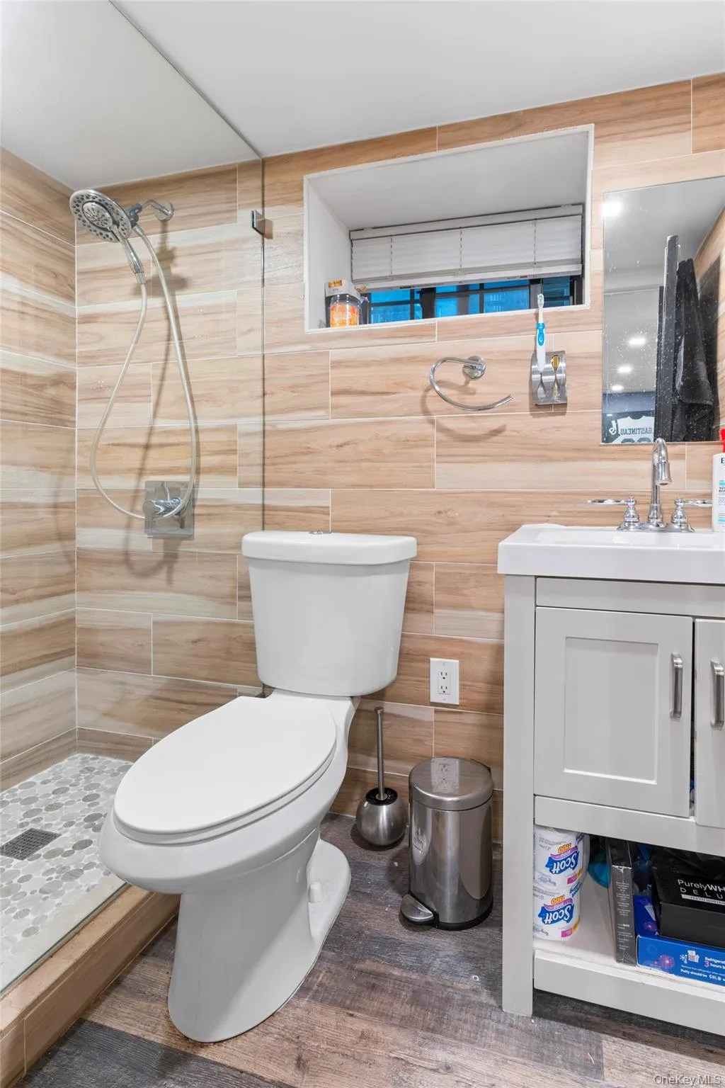 18906 122nd Avenue, New York, NY, 2 Bedrooms Bedrooms, 5 Rooms Rooms,2 BathroomsBathrooms,Residential,For Rent,122nd,0,1016178 18906 122nd Avenue, New York, NY, 2 Bedrooms Bedrooms, 5 Rooms Rooms,2 BathroomsBathrooms,Residential,For Rent,122nd,0,1016178