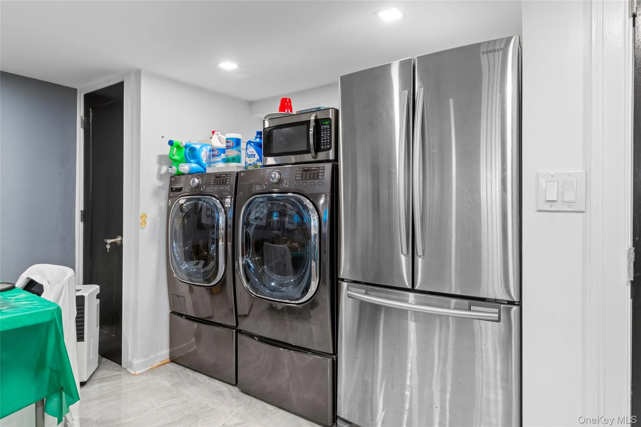 18906 122nd Avenue, New York, NY, 2 Bedrooms Bedrooms, 5 Rooms Rooms,2 BathroomsBathrooms,Residential,For Rent,122nd,0,1016178 18906 122nd Avenue, New York, NY, 2 Bedrooms Bedrooms, 5 Rooms Rooms,2 BathroomsBathrooms,Residential,For Rent,122nd,0,1016178