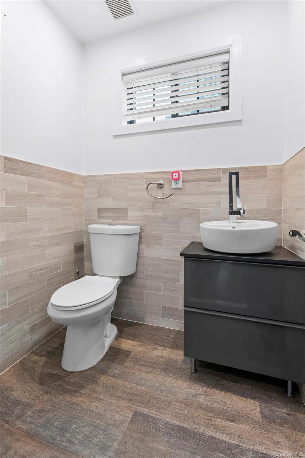 18906 122nd Avenue, New York, NY, 2 Bedrooms Bedrooms, 5 Rooms Rooms,2 BathroomsBathrooms,Residential,For Rent,122nd,0,1016178 18906 122nd Avenue, New York, NY, 2 Bedrooms Bedrooms, 5 Rooms Rooms,2 BathroomsBathrooms,Residential,For Rent,122nd,0,1016178