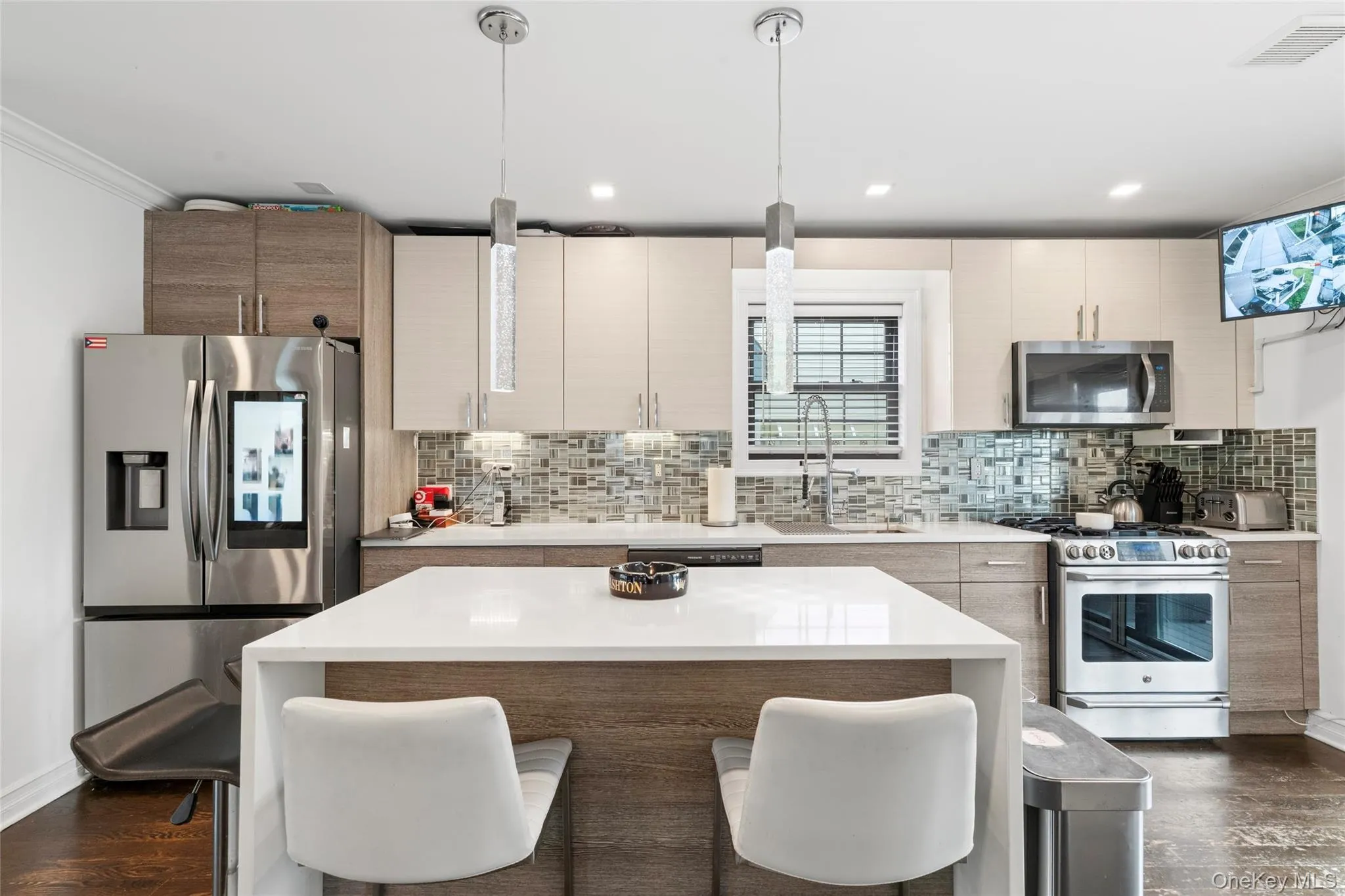 18906 122nd Avenue, New York, NY, 2 Bedrooms Bedrooms, 5 Rooms Rooms,2 BathroomsBathrooms,Residential,For Rent,122nd,0,1016178 18906 122nd Avenue, New York, NY, 2 Bedrooms Bedrooms, 5 Rooms Rooms,2 BathroomsBathrooms,Residential,For Rent,122nd,0,1016178