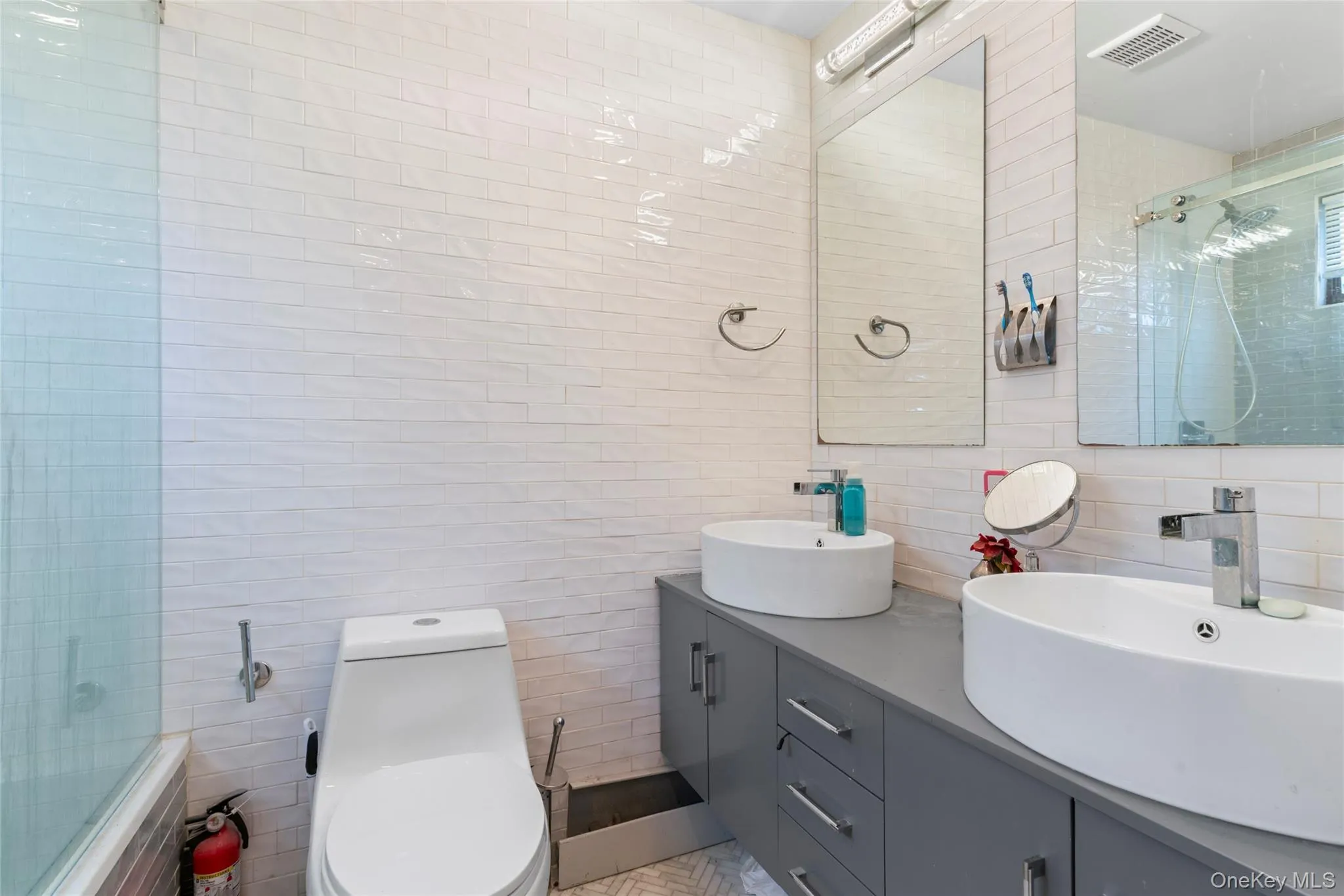 18906 122nd Avenue, New York, NY, 2 Bedrooms Bedrooms, 5 Rooms Rooms,2 BathroomsBathrooms,Residential,For Rent,122nd,0,1016178 18906 122nd Avenue, New York, NY, 2 Bedrooms Bedrooms, 5 Rooms Rooms,2 BathroomsBathrooms,Residential,For Rent,122nd,0,1016178