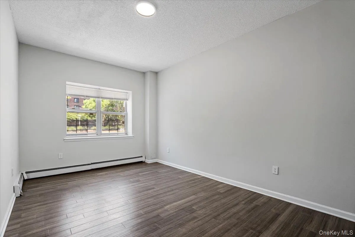 221 Beach 80th Street, New York, NY, 2 Bedrooms Bedrooms, 2 Rooms Rooms,1 BathroomBathrooms,Residential,For Rent,Beach 80th,0,1016179 221 Beach 80th Street, New York, NY, 2 Bedrooms Bedrooms, 2 Rooms Rooms,1 BathroomBathrooms,Residential,For Rent,Beach 80th,0,1016179