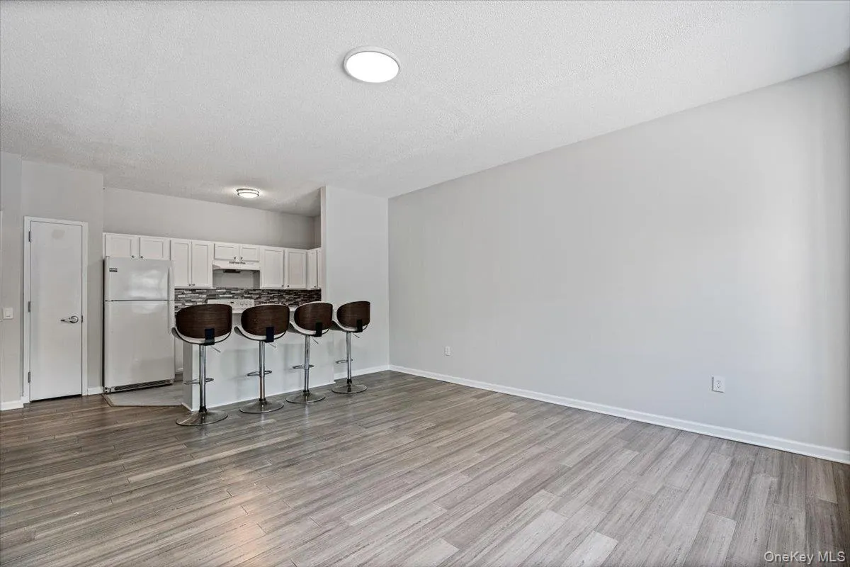221 Beach 80th Street, New York, NY, 2 Bedrooms Bedrooms, 2 Rooms Rooms,1 BathroomBathrooms,Residential,For Rent,Beach 80th,0,1016179 221 Beach 80th Street, New York, NY, 2 Bedrooms Bedrooms, 2 Rooms Rooms,1 BathroomBathrooms,Residential,For Rent,Beach 80th,0,1016179