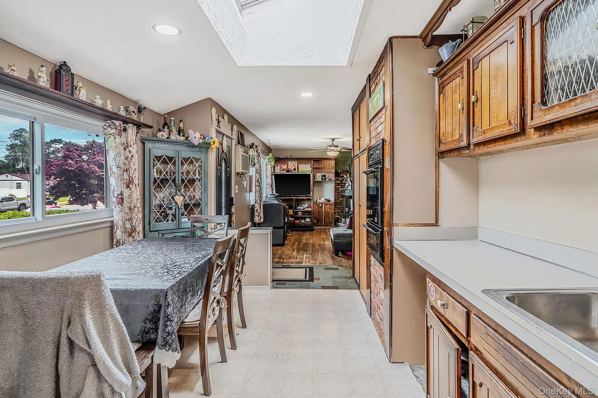 180 Whitetail Lane, Islip, NY, 3 Bedrooms Bedrooms, 6 Rooms Rooms,1 BathroomBathrooms,Residential,For Rent,Whitetail,0,KEY1016185 180 Whitetail Lane, Islip, NY, 3 Bedrooms Bedrooms, 6 Rooms Rooms,1 BathroomBathrooms,Residential,For Rent,Whitetail,0,KEY1016185