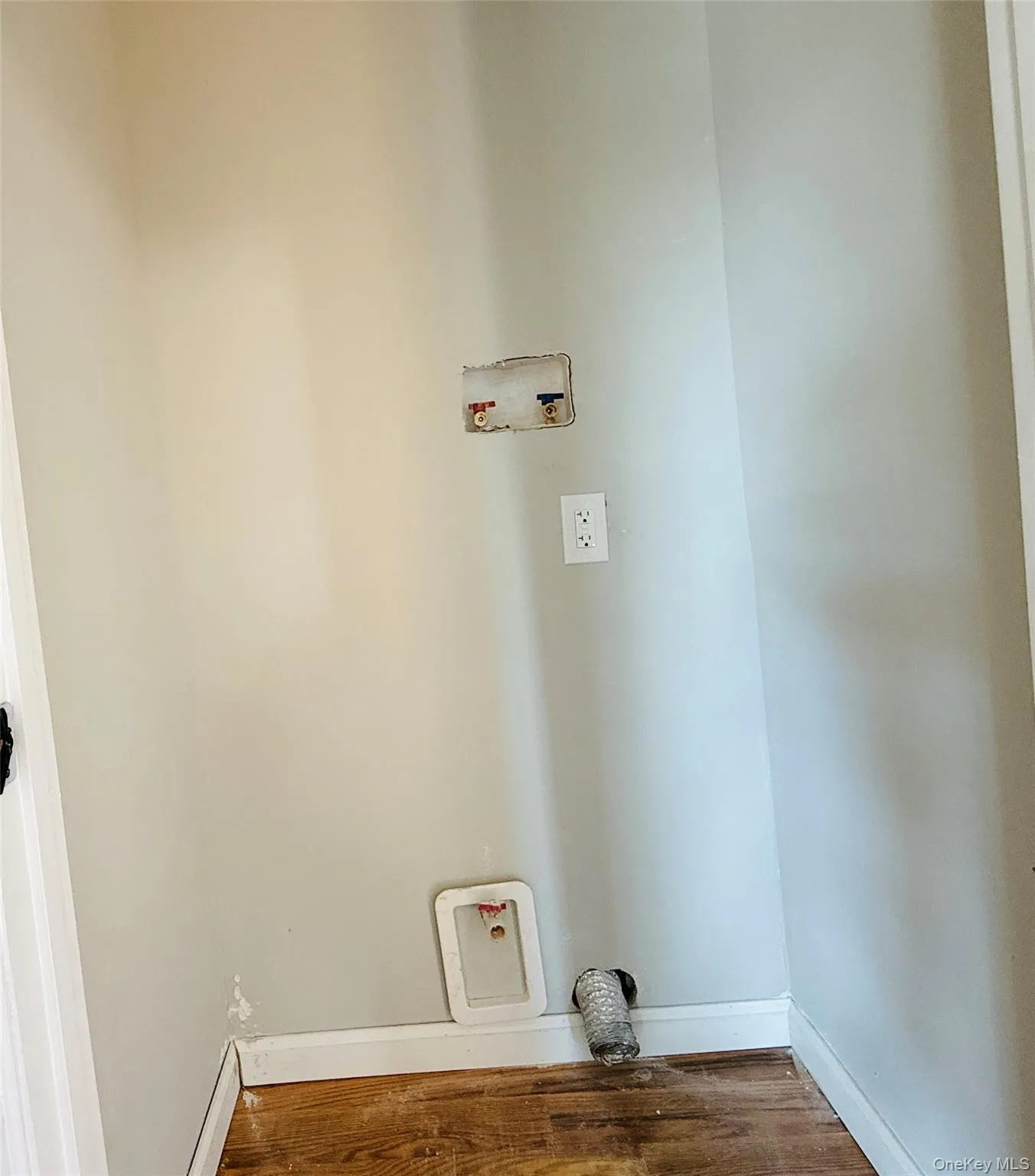 164-21 109 Road, New York, NY, 4 Bedrooms Bedrooms, 10 Rooms Rooms,3 BathroomsBathrooms,Residential,For Rent,109 Road,0,1016189 164-21 109 Road, New York, NY, 4 Bedrooms Bedrooms, 10 Rooms Rooms,3 BathroomsBathrooms,Residential,For Rent,109 Road,0,1016189