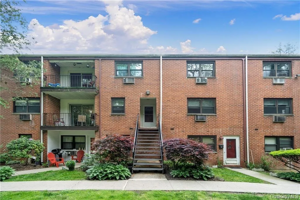 59 Fieldstone Drive, Greenburgh, NY, 1 Bedroom Bedrooms, 4 Rooms Rooms,1 BathroomBathrooms,Residential Lease,For Rent,Fieldstone,0,1016191 59 Fieldstone Drive, Greenburgh, NY, 1 Bedroom Bedrooms, 4 Rooms Rooms,1 BathroomBathrooms,Residential Lease,For Rent,Fieldstone,0,1016191