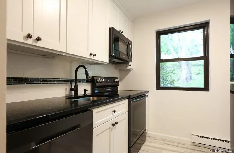 59 Fieldstone Drive, Greenburgh, NY, 1 Bedroom Bedrooms, 4 Rooms Rooms,1 BathroomBathrooms,Residential Lease,For Rent,Fieldstone,0,1016191 59 Fieldstone Drive, Greenburgh, NY, 1 Bedroom Bedrooms, 4 Rooms Rooms,1 BathroomBathrooms,Residential Lease,For Rent,Fieldstone,0,1016191