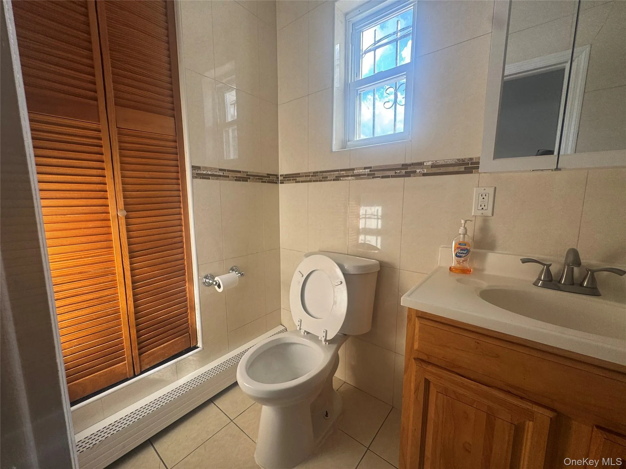 10124 Jamaica Avenue, New York, NY, 3 Bedrooms Bedrooms, 5 Rooms Rooms,1 BathroomBathrooms,Residential Lease,For Rent,Jamaica,0,1016198 10124 Jamaica Avenue, New York, NY, 3 Bedrooms Bedrooms, 5 Rooms Rooms,1 BathroomBathrooms,Residential Lease,For Rent,Jamaica,0,1016198