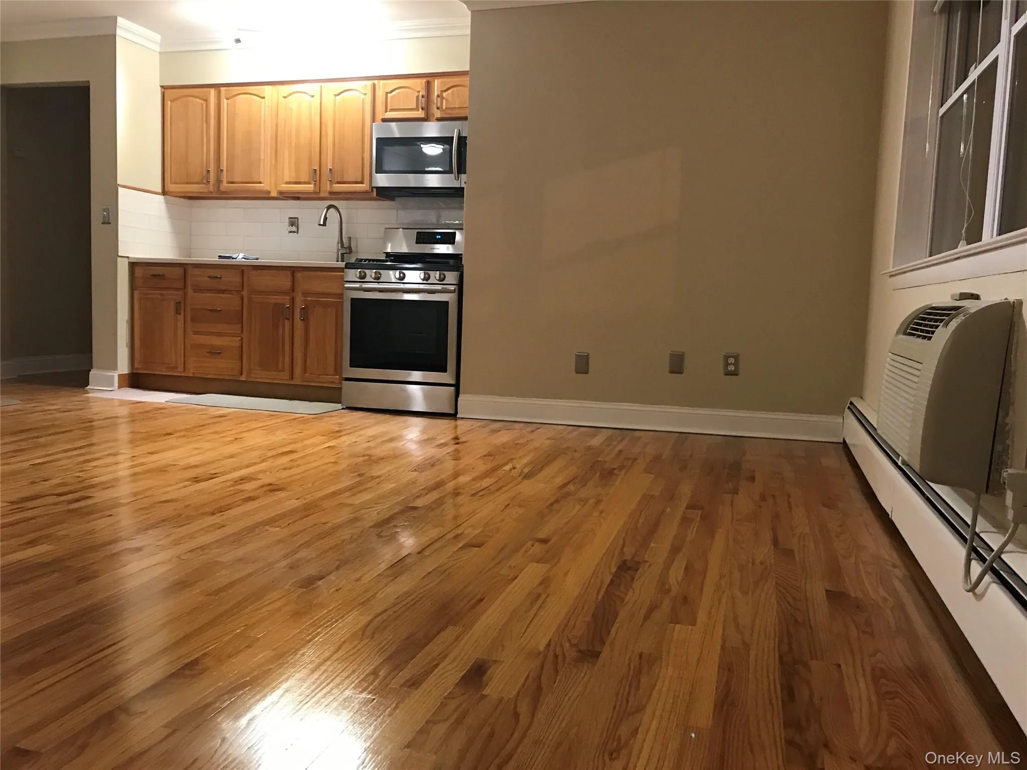 233 Middletown Road, Orangetown, NY, 1 Bedroom Bedrooms, 3 Rooms Rooms,1 BathroomBathrooms,Residential,For Rent,Middletown,0,1016203 233 Middletown Road, Orangetown, NY, 1 Bedroom Bedrooms, 3 Rooms Rooms,1 BathroomBathrooms,Residential,For Rent,Middletown,0,1016203