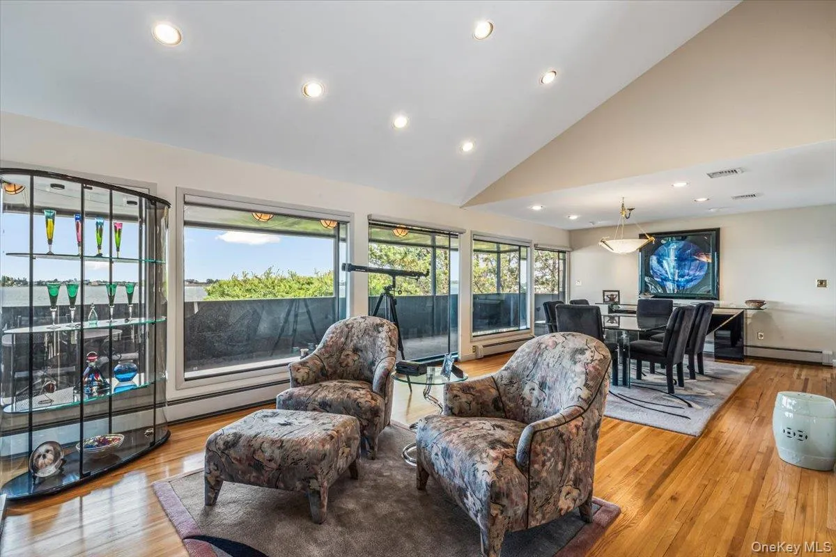 15443 Riverside Drive, New York, NY, 3 Bedrooms Bedrooms, 12 Rooms Rooms,3 BathroomsBathrooms,Residential,For Rent,Riverside,0,1016204 15443 Riverside Drive, New York, NY, 3 Bedrooms Bedrooms, 12 Rooms Rooms,3 BathroomsBathrooms,Residential,For Rent,Riverside,0,1016204