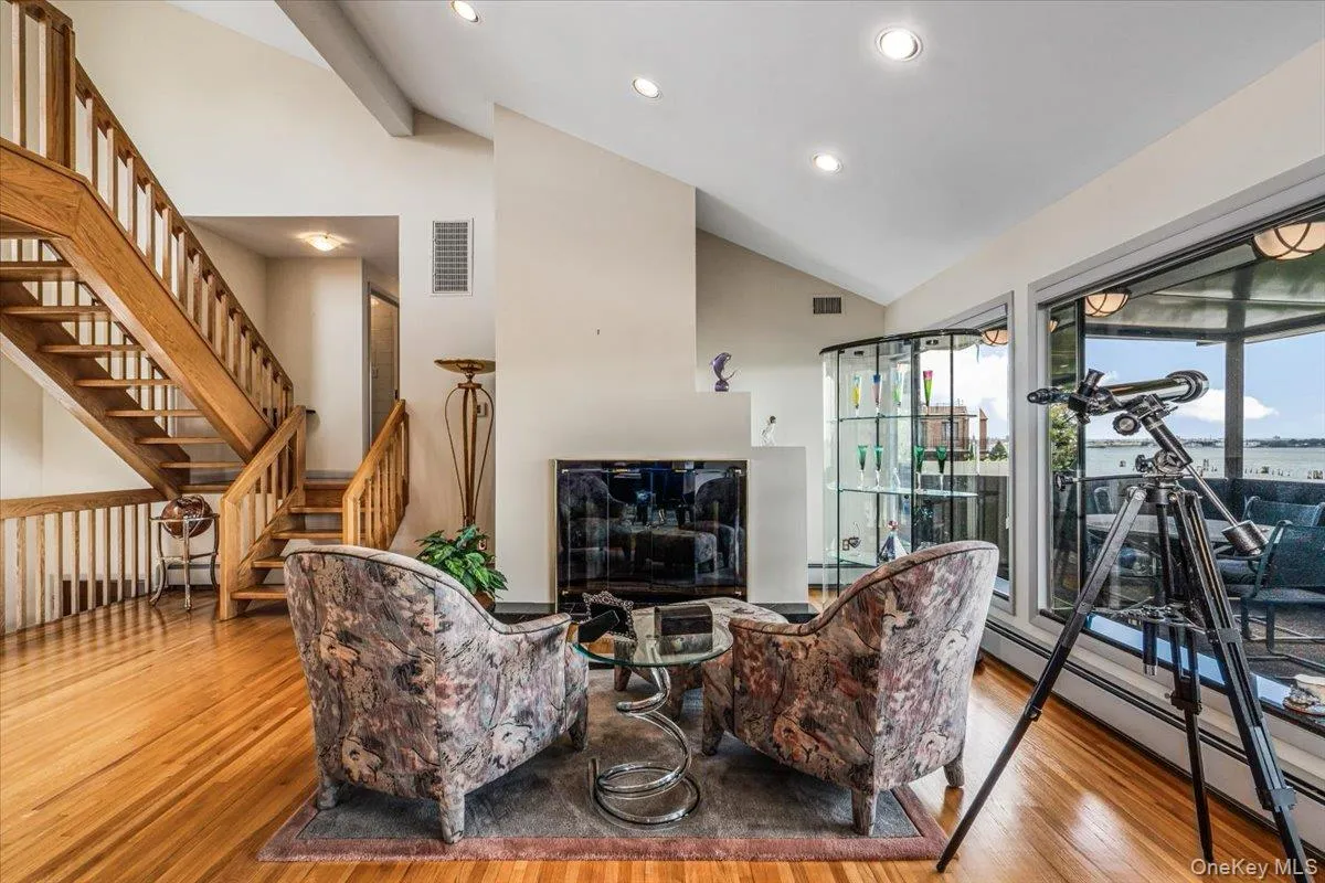 15443 Riverside Drive, New York, NY, 3 Bedrooms Bedrooms, 12 Rooms Rooms,3 BathroomsBathrooms,Residential,For Rent,Riverside,0,1016204 15443 Riverside Drive, New York, NY, 3 Bedrooms Bedrooms, 12 Rooms Rooms,3 BathroomsBathrooms,Residential,For Rent,Riverside,0,1016204