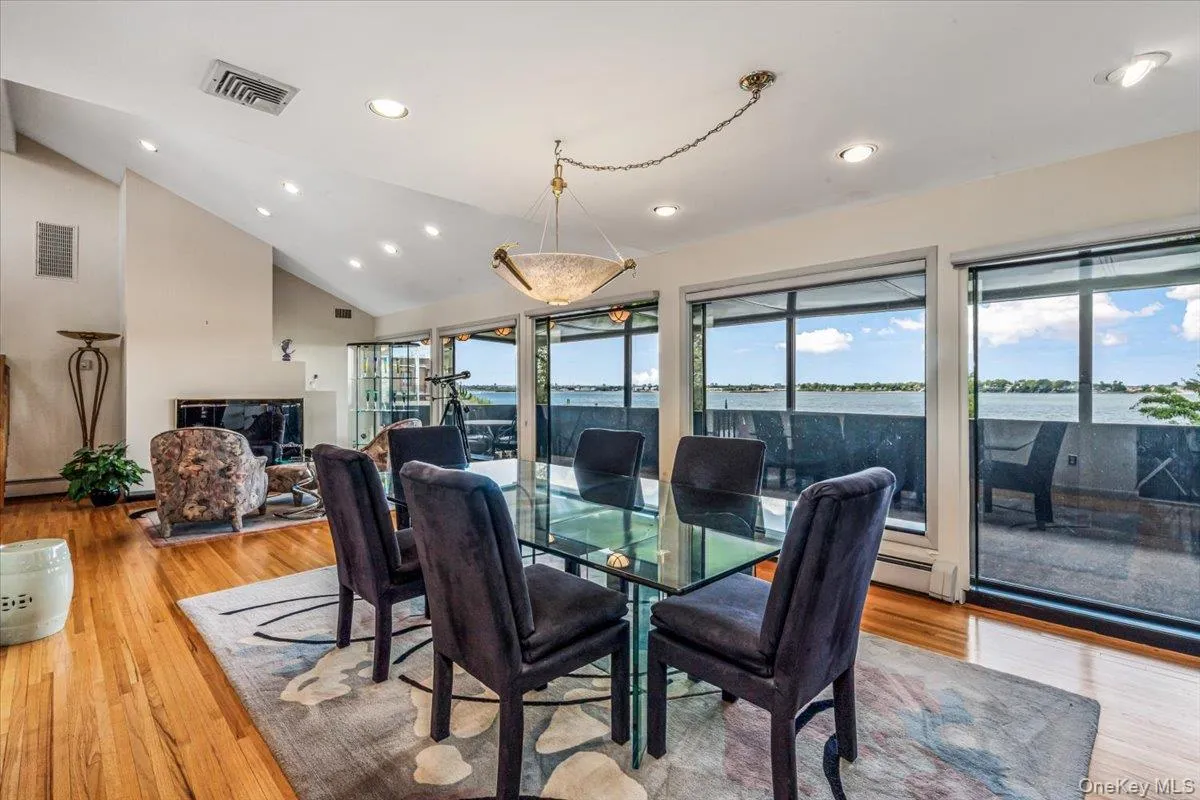 15443 Riverside Drive, New York, NY, 3 Bedrooms Bedrooms, 12 Rooms Rooms,3 BathroomsBathrooms,Residential,For Rent,Riverside,0,1016204 15443 Riverside Drive, New York, NY, 3 Bedrooms Bedrooms, 12 Rooms Rooms,3 BathroomsBathrooms,Residential,For Rent,Riverside,0,1016204