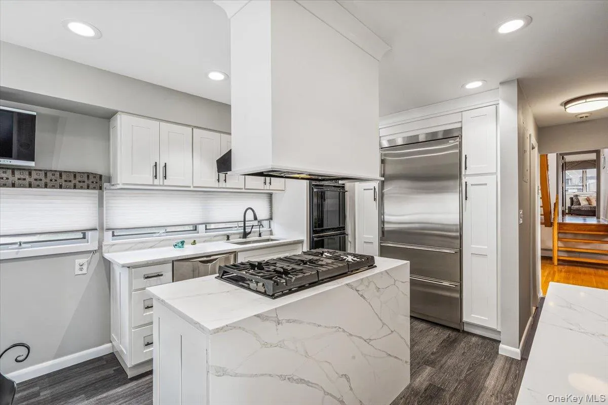 15443 Riverside Drive, New York, NY, 3 Bedrooms Bedrooms, 12 Rooms Rooms,3 BathroomsBathrooms,Residential,For Rent,Riverside,0,1016204 15443 Riverside Drive, New York, NY, 3 Bedrooms Bedrooms, 12 Rooms Rooms,3 BathroomsBathrooms,Residential,For Rent,Riverside,0,1016204