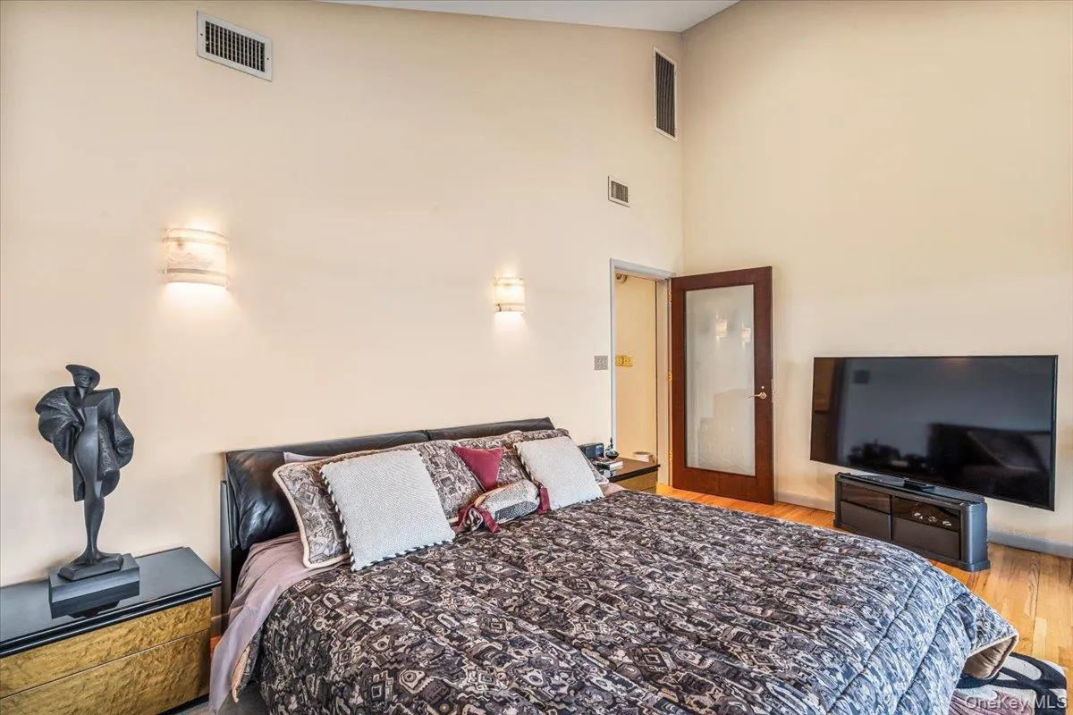 15443 Riverside Drive, New York, NY, 3 Bedrooms Bedrooms, 12 Rooms Rooms,3 BathroomsBathrooms,Residential,For Rent,Riverside,0,1016204 15443 Riverside Drive, New York, NY, 3 Bedrooms Bedrooms, 12 Rooms Rooms,3 BathroomsBathrooms,Residential,For Rent,Riverside,0,1016204