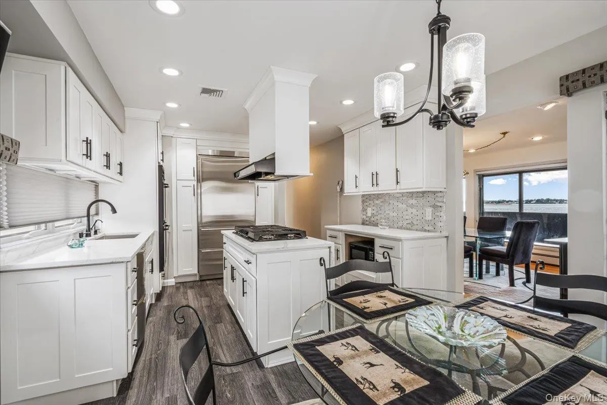 15443 Riverside Drive, New York, NY, 3 Bedrooms Bedrooms, 12 Rooms Rooms,3 BathroomsBathrooms,Residential,For Rent,Riverside,0,1016204 15443 Riverside Drive, New York, NY, 3 Bedrooms Bedrooms, 12 Rooms Rooms,3 BathroomsBathrooms,Residential,For Rent,Riverside,0,1016204