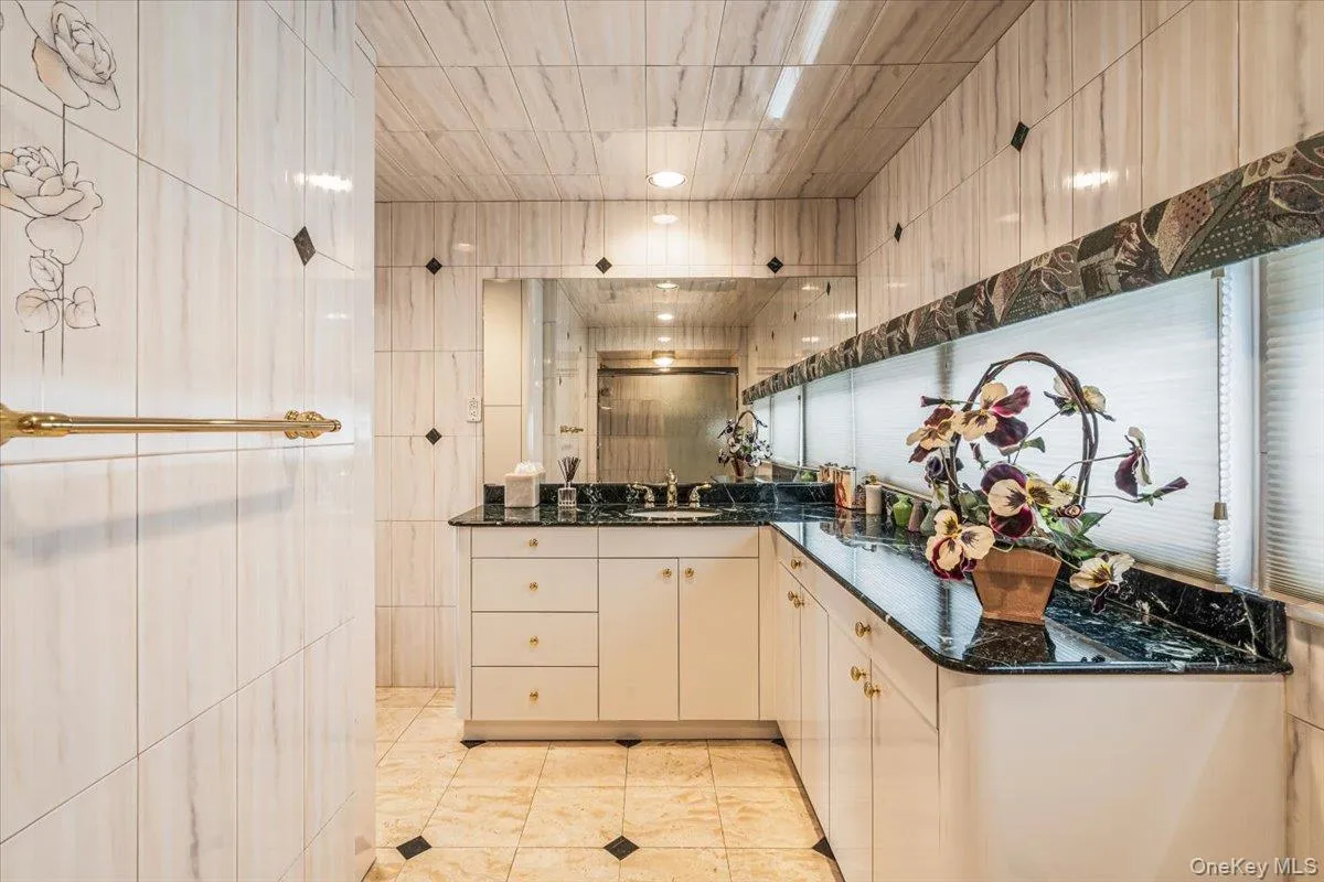 15443 Riverside Drive, New York, NY, 3 Bedrooms Bedrooms, 12 Rooms Rooms,3 BathroomsBathrooms,Residential,For Rent,Riverside,0,1016204 15443 Riverside Drive, New York, NY, 3 Bedrooms Bedrooms, 12 Rooms Rooms,3 BathroomsBathrooms,Residential,For Rent,Riverside,0,1016204