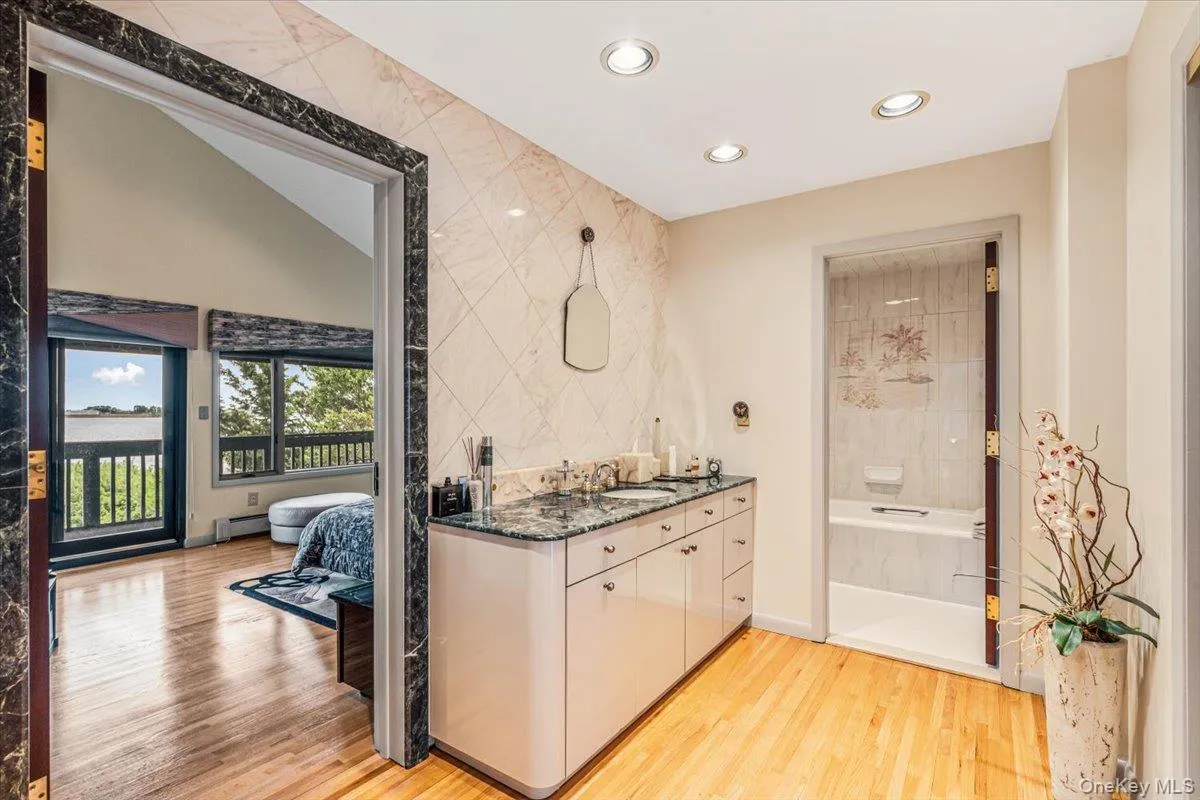 15443 Riverside Drive, New York, NY, 3 Bedrooms Bedrooms, 12 Rooms Rooms,3 BathroomsBathrooms,Residential,For Rent,Riverside,0,1016204 15443 Riverside Drive, New York, NY, 3 Bedrooms Bedrooms, 12 Rooms Rooms,3 BathroomsBathrooms,Residential,For Rent,Riverside,0,1016204