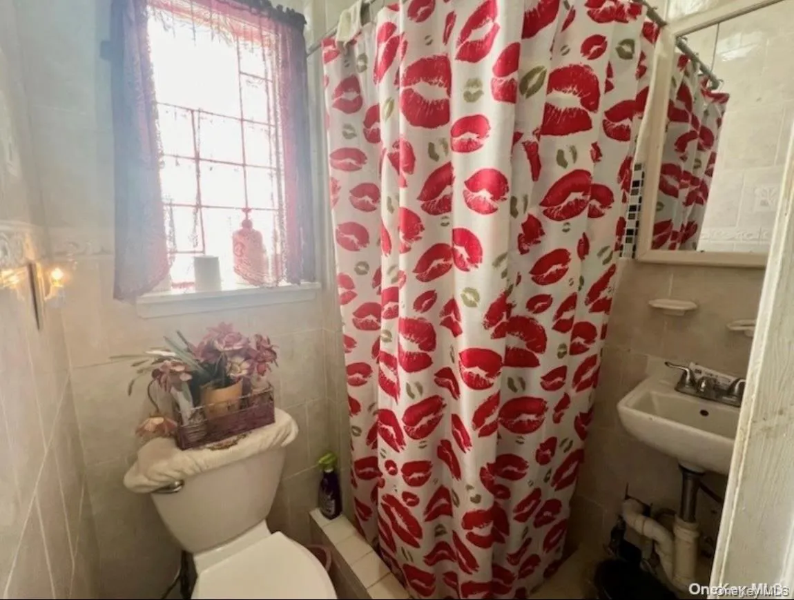 139-55 230th Place, New York, NY, 3 Bedrooms Bedrooms, 6 Rooms Rooms,3 BathroomsBathrooms,Residential,For Rent,230th Place,0,1016208 139-55 230th Place, New York, NY, 3 Bedrooms Bedrooms, 6 Rooms Rooms,3 BathroomsBathrooms,Residential,For Rent,230th Place,0,1016208