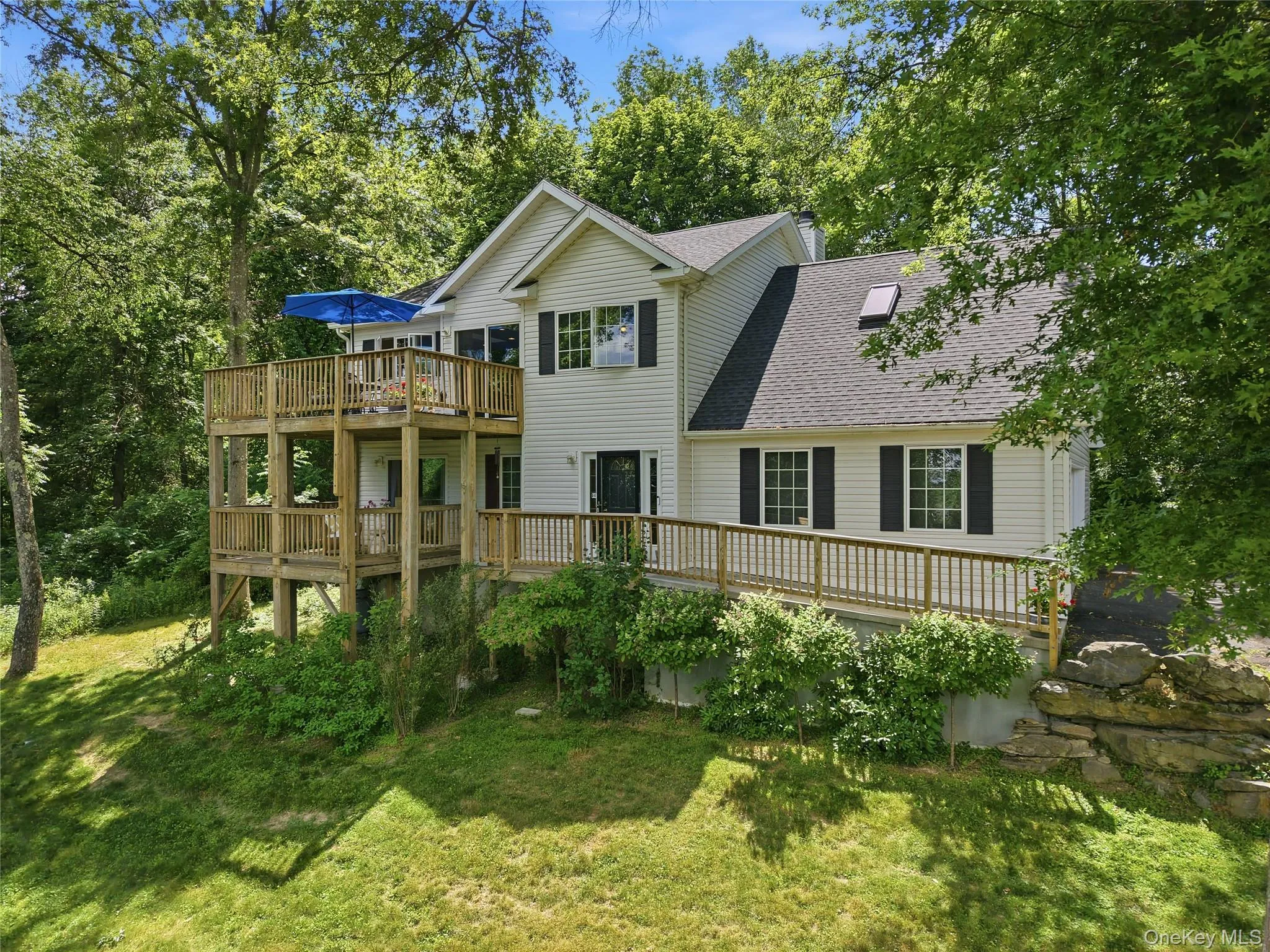 15 Meadow Drive, Red Hook, NY, 3 Bedrooms Bedrooms, 7 Rooms Rooms,2 BathroomsBathrooms,Residential,For Rent,Meadow,0,KEY1016211 15 Meadow Drive, Red Hook, NY, 3 Bedrooms Bedrooms, 7 Rooms Rooms,2 BathroomsBathrooms,Residential,For Rent,Meadow,0,KEY1016211