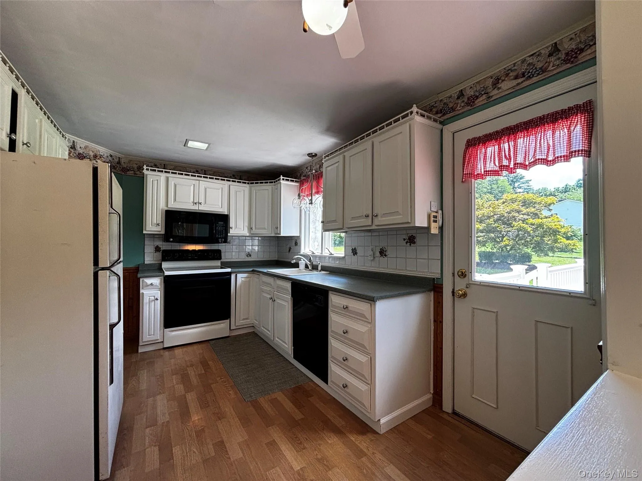 1625 Overhill Street, Yorktown, NY, 3 Bedrooms Bedrooms, 8 Rooms Rooms,2 BathroomsBathrooms,Residential,For Rent,Overhill,0,KEY1016212 1625 Overhill Street, Yorktown, NY, 3 Bedrooms Bedrooms, 8 Rooms Rooms,2 BathroomsBathrooms,Residential,For Rent,Overhill,0,KEY1016212