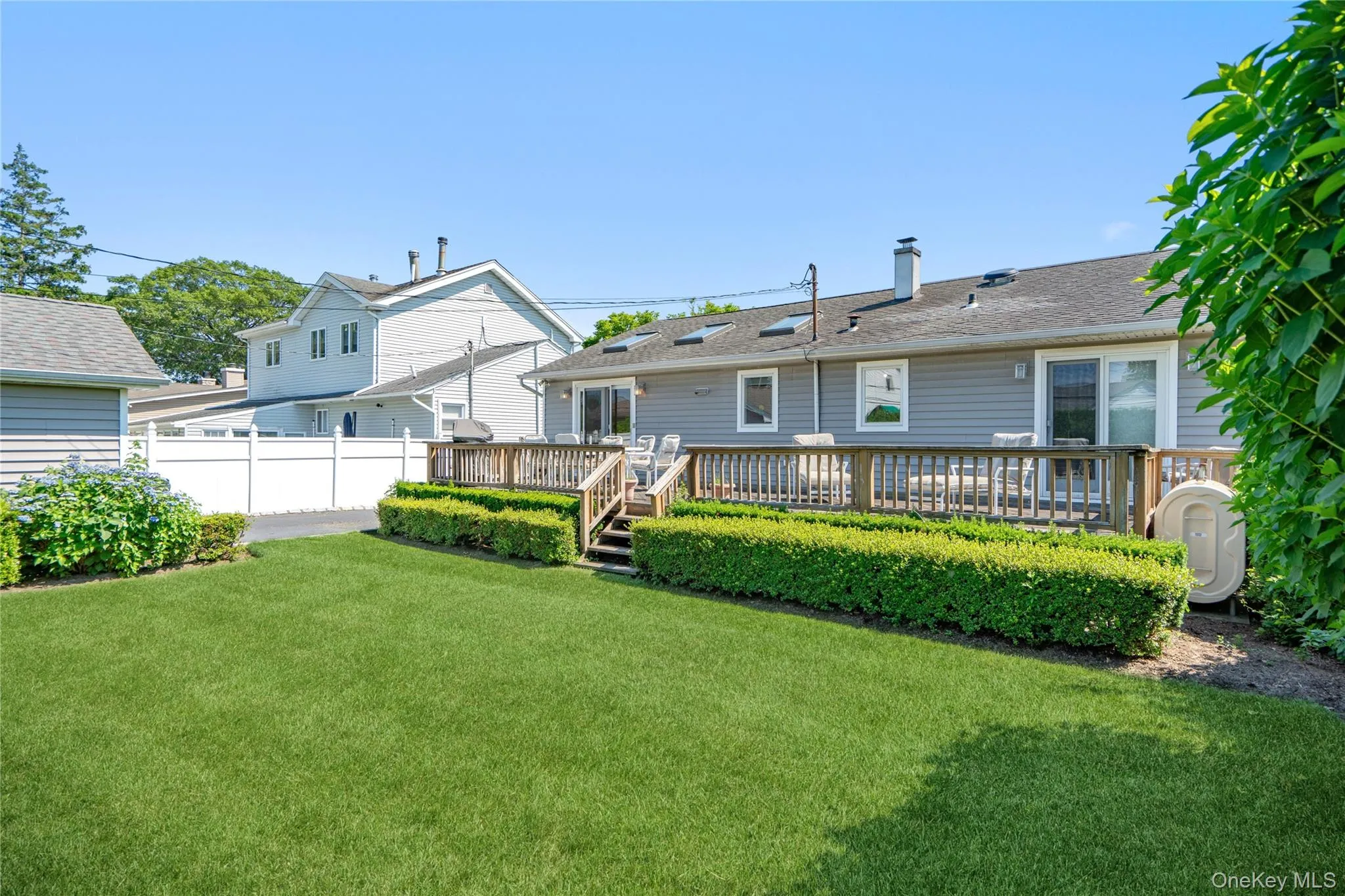 678 Carlyle Avenue, Hempstead, NY, 2 Bedrooms Bedrooms, 6 Rooms Rooms,2 BathroomsBathrooms,Residential,For Rent,Carlyle,0,1016215 678 Carlyle Avenue, Hempstead, NY, 2 Bedrooms Bedrooms, 6 Rooms Rooms,2 BathroomsBathrooms,Residential,For Rent,Carlyle,0,1016215