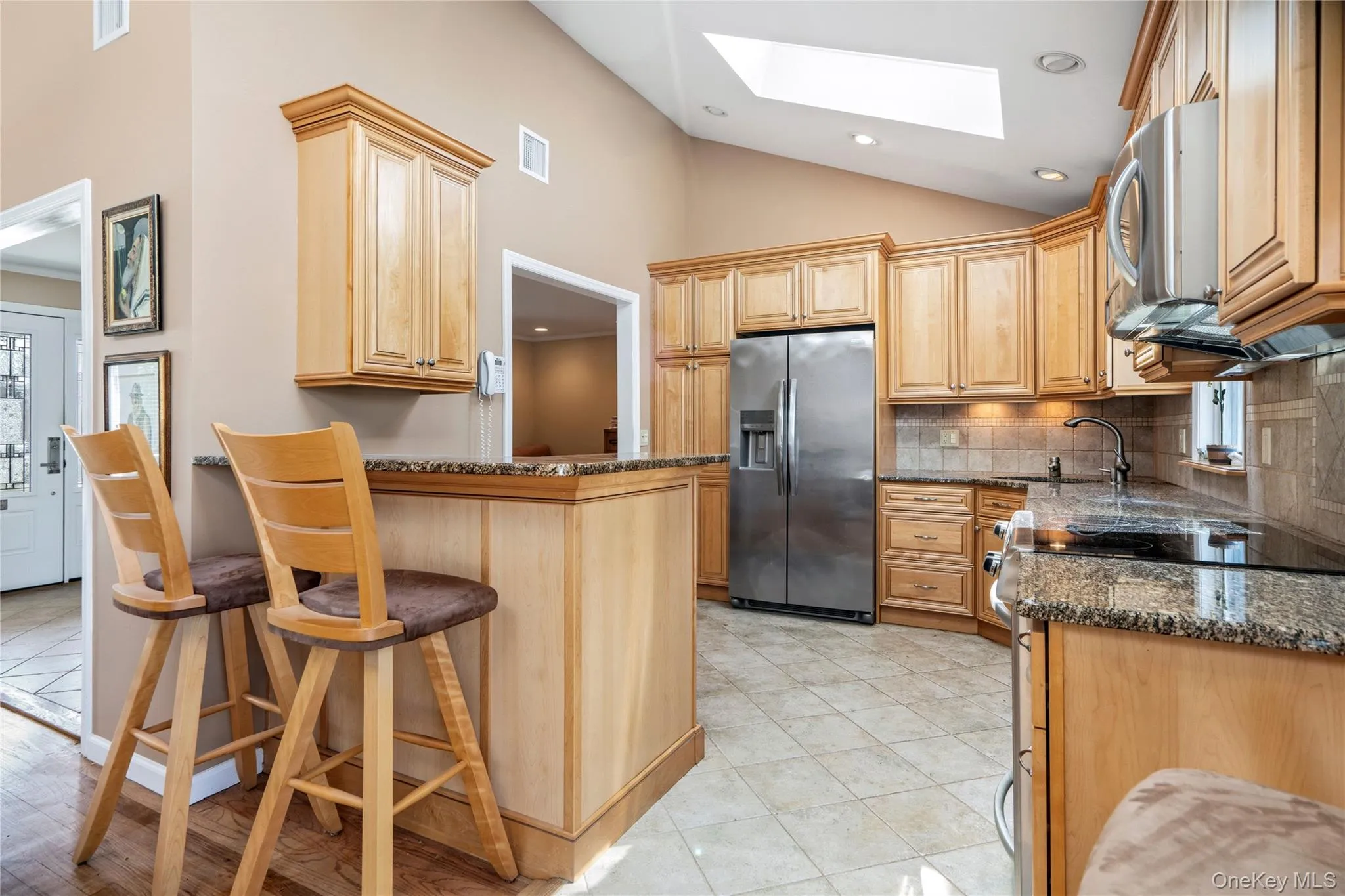 678 Carlyle Avenue, Hempstead, NY, 2 Bedrooms Bedrooms, 6 Rooms Rooms,2 BathroomsBathrooms,Residential,For Rent,Carlyle,0,1016215 678 Carlyle Avenue, Hempstead, NY, 2 Bedrooms Bedrooms, 6 Rooms Rooms,2 BathroomsBathrooms,Residential,For Rent,Carlyle,0,1016215