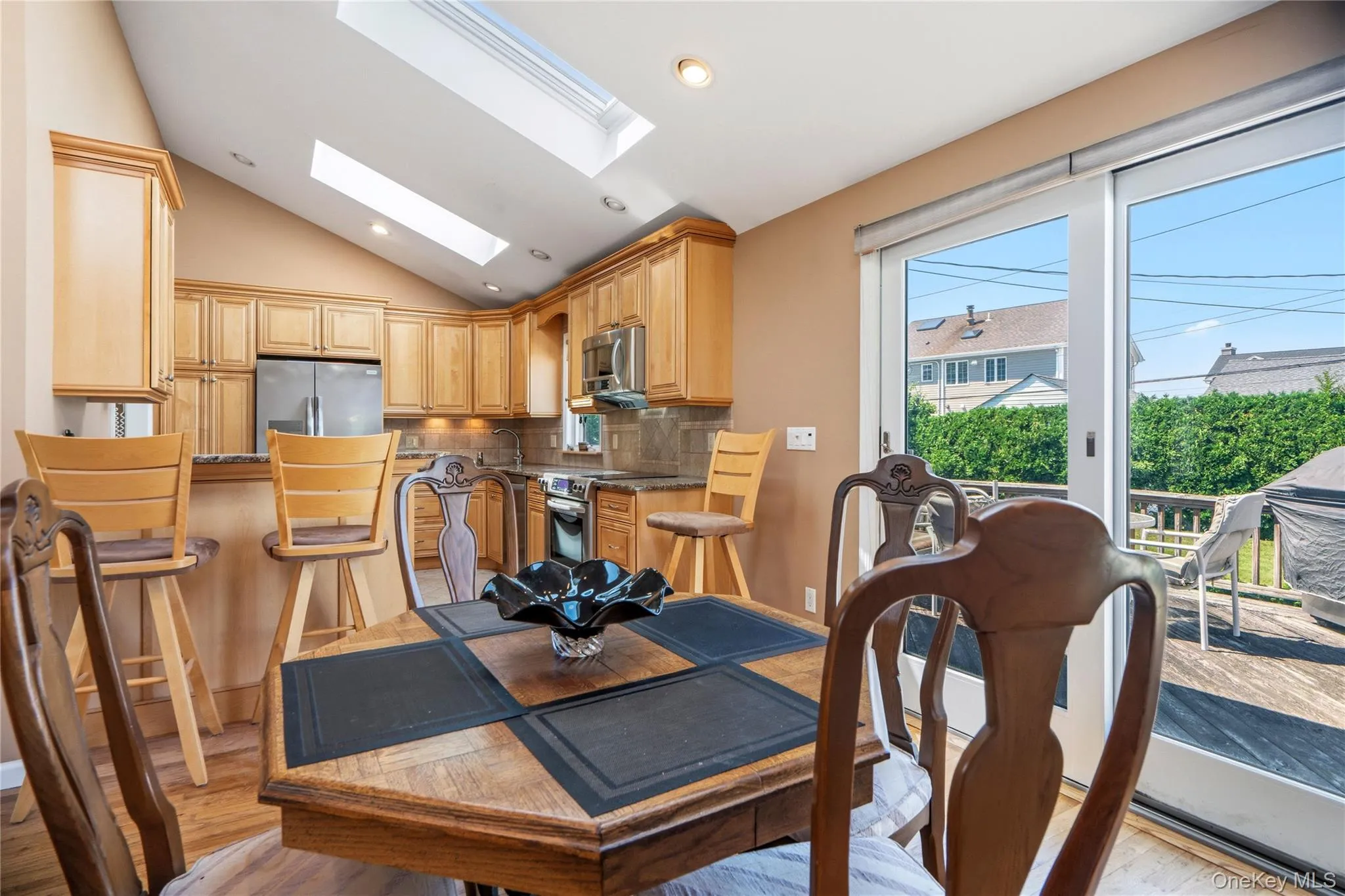 678 Carlyle Avenue, Hempstead, NY, 2 Bedrooms Bedrooms, 6 Rooms Rooms,2 BathroomsBathrooms,Residential,For Rent,Carlyle,0,1016215 678 Carlyle Avenue, Hempstead, NY, 2 Bedrooms Bedrooms, 6 Rooms Rooms,2 BathroomsBathrooms,Residential,For Rent,Carlyle,0,1016215