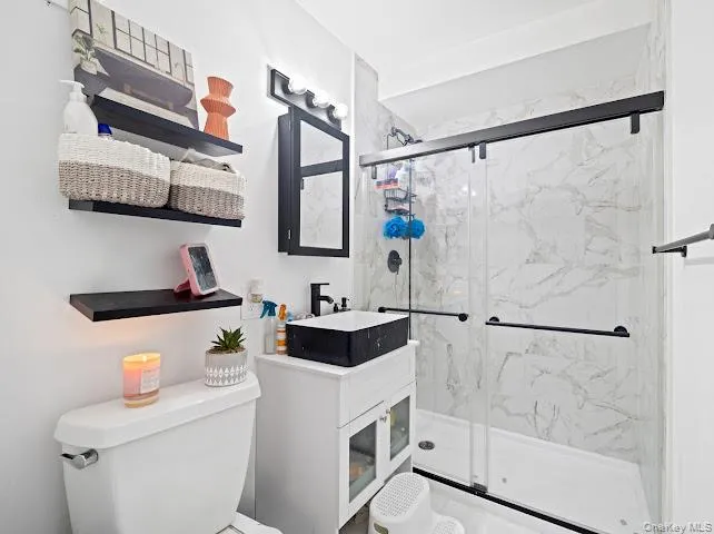 2664 Miles Avenue, New York, NY, 1 Bedroom Bedrooms, 5 Rooms Rooms,1 BathroomBathrooms,Residential,For Rent,Miles,0,KEY1016217 2664 Miles Avenue, New York, NY, 1 Bedroom Bedrooms, 5 Rooms Rooms,1 BathroomBathrooms,Residential,For Rent,Miles,0,KEY1016217