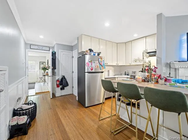 2664 Miles Avenue, New York, NY, 1 Bedroom Bedrooms, 5 Rooms Rooms,1 BathroomBathrooms,Residential,For Rent,Miles,0,KEY1016217 2664 Miles Avenue, New York, NY, 1 Bedroom Bedrooms, 5 Rooms Rooms,1 BathroomBathrooms,Residential,For Rent,Miles,0,KEY1016217