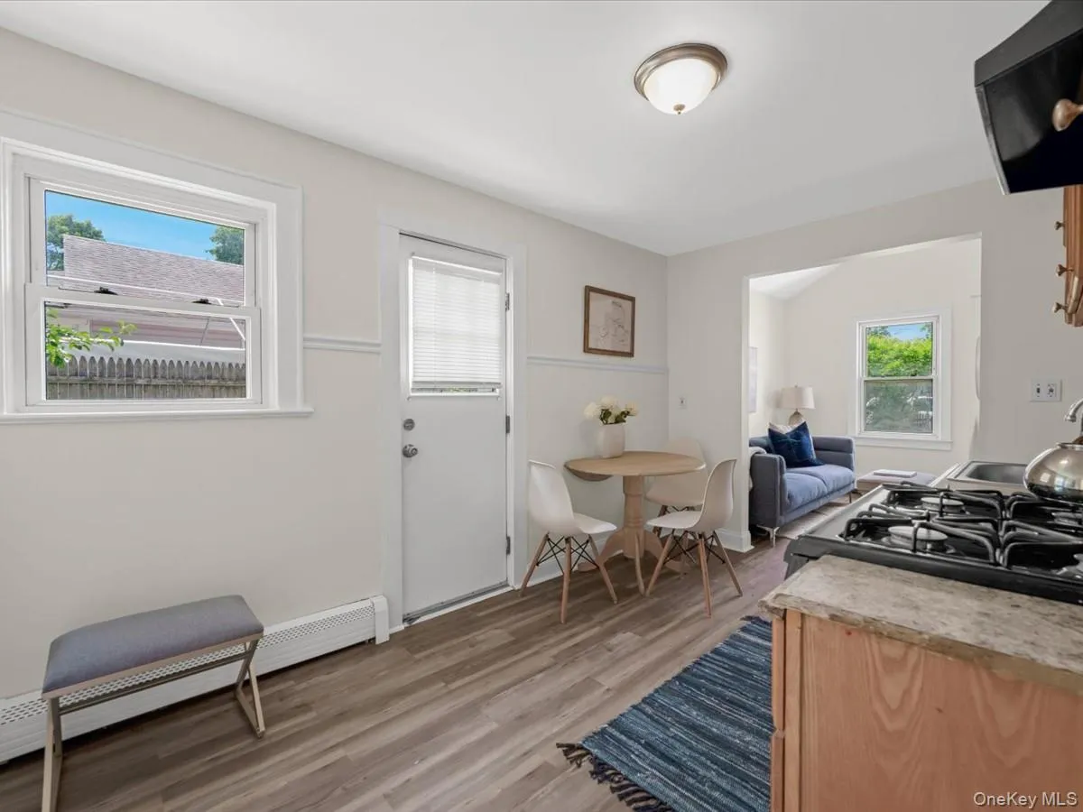 73C River Avenue, Brookhaven, NY, 2 Bedrooms Bedrooms, 4 Rooms Rooms,1 BathroomBathrooms,Residential,For Rent,River,0,KEY1016224 73C River Avenue, Brookhaven, NY, 2 Bedrooms Bedrooms, 4 Rooms Rooms,1 BathroomBathrooms,Residential,For Rent,River,0,KEY1016224