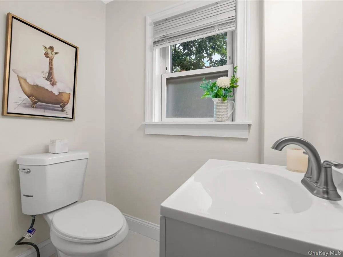 73C River Avenue, Brookhaven, NY, 2 Bedrooms Bedrooms, 4 Rooms Rooms,1 BathroomBathrooms,Residential,For Rent,River,0,KEY1016224 73C River Avenue, Brookhaven, NY, 2 Bedrooms Bedrooms, 4 Rooms Rooms,1 BathroomBathrooms,Residential,For Rent,River,0,KEY1016224