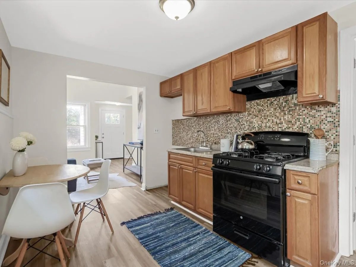 73C River Avenue, Brookhaven, NY, 2 Bedrooms Bedrooms, 4 Rooms Rooms,1 BathroomBathrooms,Residential,For Rent,River,0,KEY1016224 73C River Avenue, Brookhaven, NY, 2 Bedrooms Bedrooms, 4 Rooms Rooms,1 BathroomBathrooms,Residential,For Rent,River,0,KEY1016224