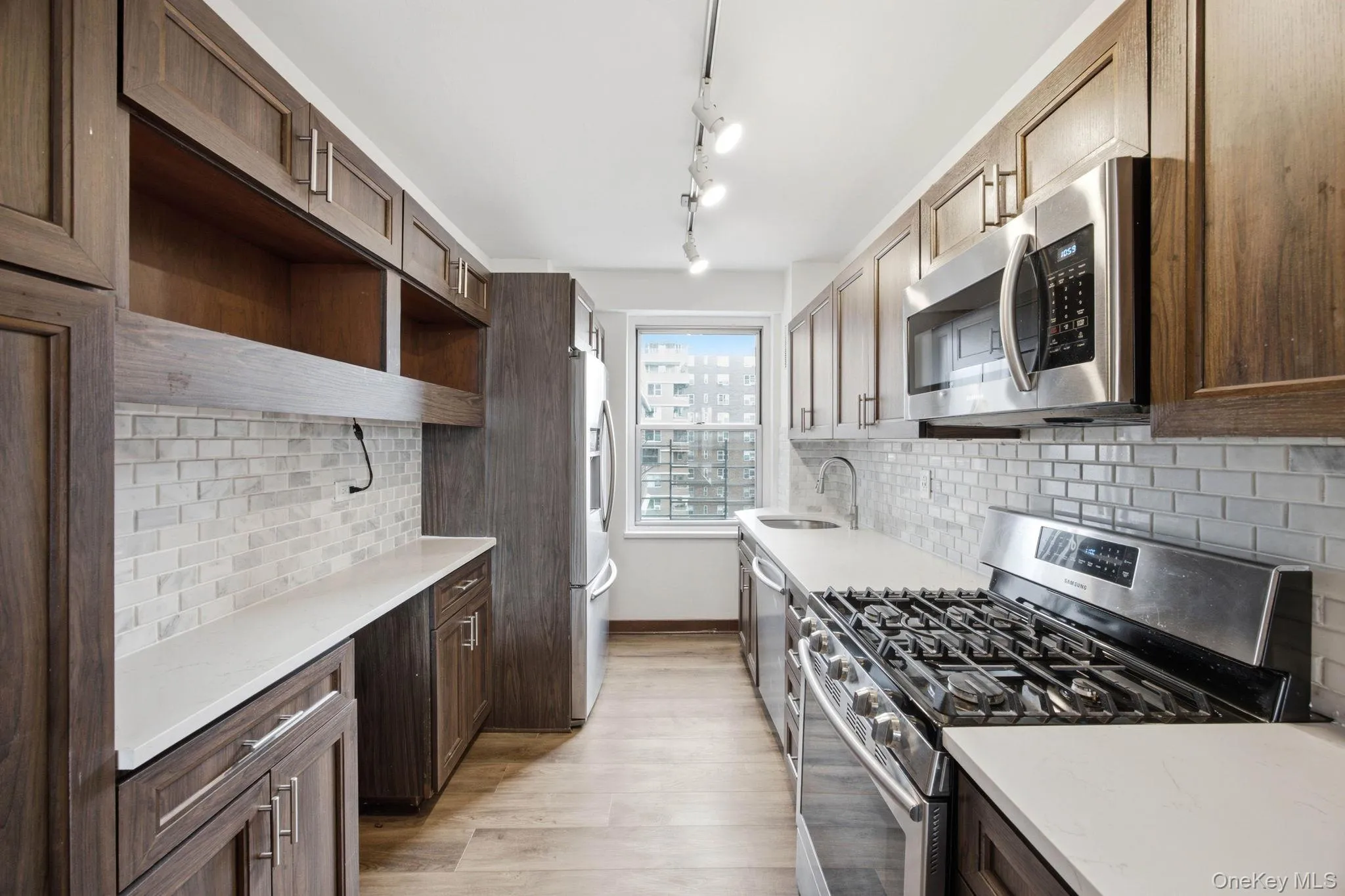 575 Grand Street, New York, NY, 3 Bedrooms Bedrooms, 6 Rooms Rooms,2 BathroomsBathrooms,Residential,For Rent,Grand,0,KEY1016228 575 Grand Street, New York, NY, 3 Bedrooms Bedrooms, 6 Rooms Rooms,2 BathroomsBathrooms,Residential,For Rent,Grand,0,KEY1016228