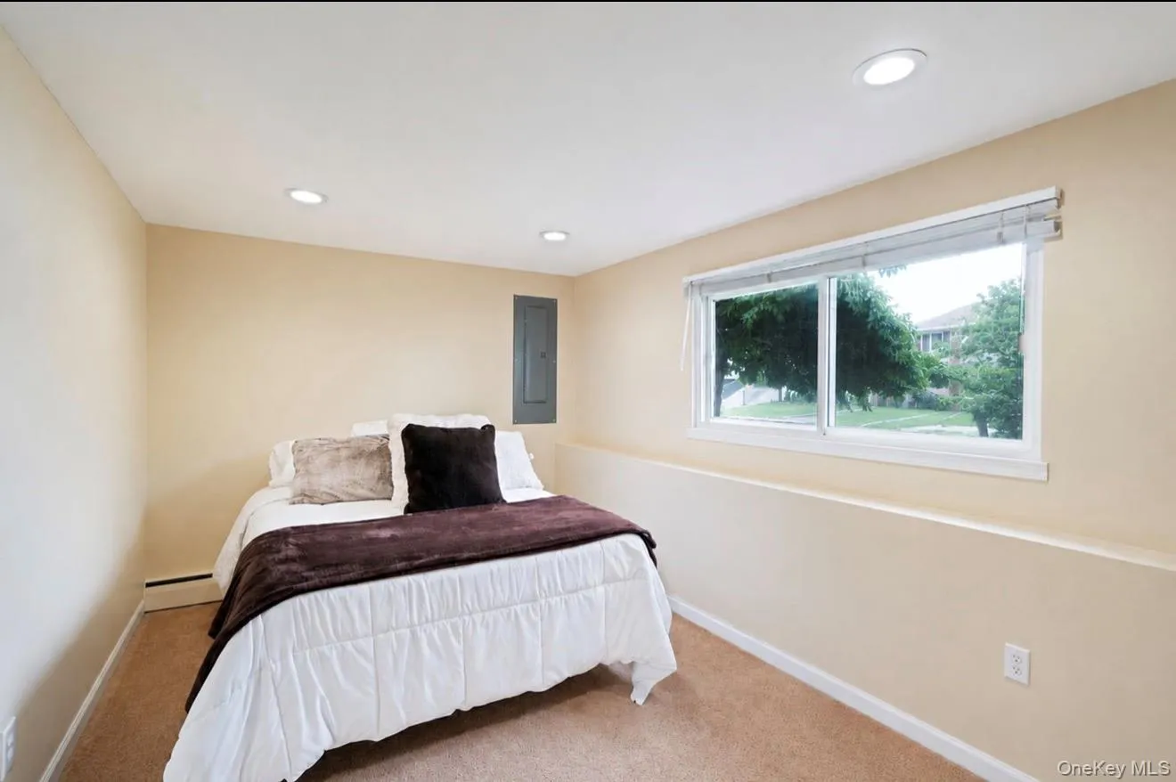 3824 Illona Lane, Hempstead, NY, 4 Bedrooms Bedrooms, 8 Rooms Rooms,3 BathroomsBathrooms,Residential,For Rent,Illona,0,1016230 3824 Illona Lane, Hempstead, NY, 4 Bedrooms Bedrooms, 8 Rooms Rooms,3 BathroomsBathrooms,Residential,For Rent,Illona,0,1016230