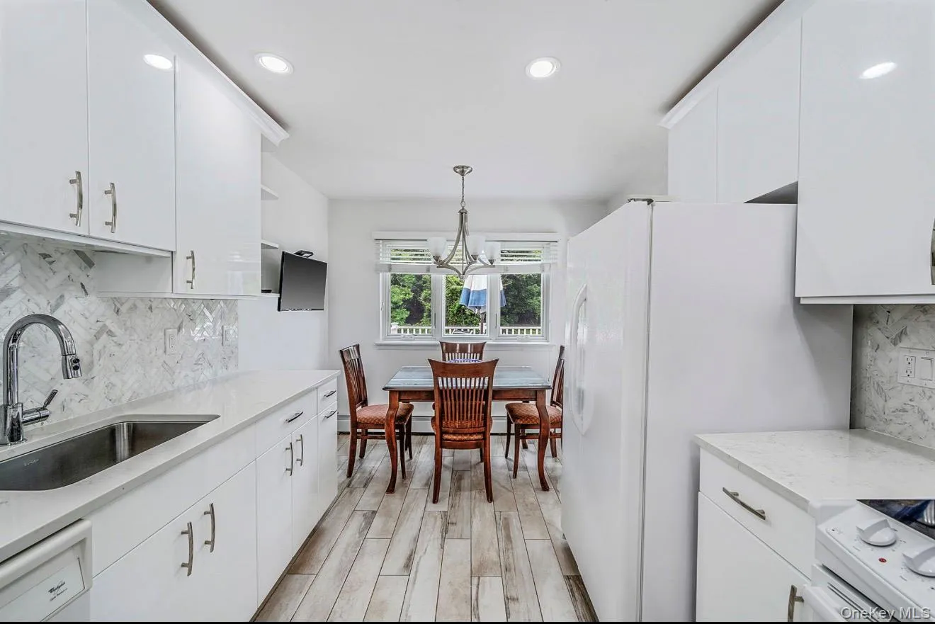 3824 Illona Lane, Hempstead, NY, 4 Bedrooms Bedrooms, 8 Rooms Rooms,3 BathroomsBathrooms,Residential,For Rent,Illona,0,1016230 3824 Illona Lane, Hempstead, NY, 4 Bedrooms Bedrooms, 8 Rooms Rooms,3 BathroomsBathrooms,Residential,For Rent,Illona,0,1016230