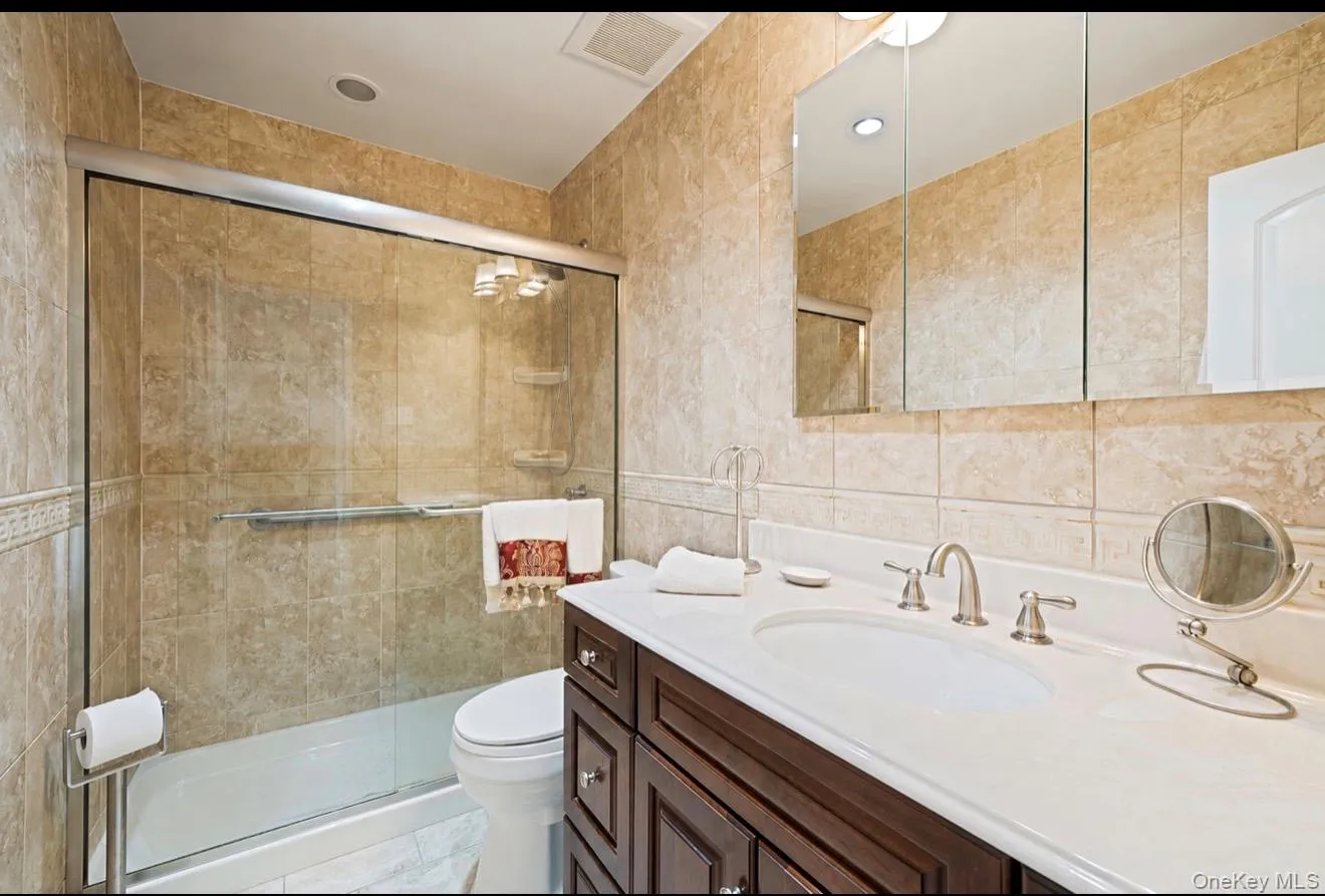 3824 Illona Lane, Hempstead, NY, 4 Bedrooms Bedrooms, 8 Rooms Rooms,3 BathroomsBathrooms,Residential,For Rent,Illona,0,1016230 3824 Illona Lane, Hempstead, NY, 4 Bedrooms Bedrooms, 8 Rooms Rooms,3 BathroomsBathrooms,Residential,For Rent,Illona,0,1016230
