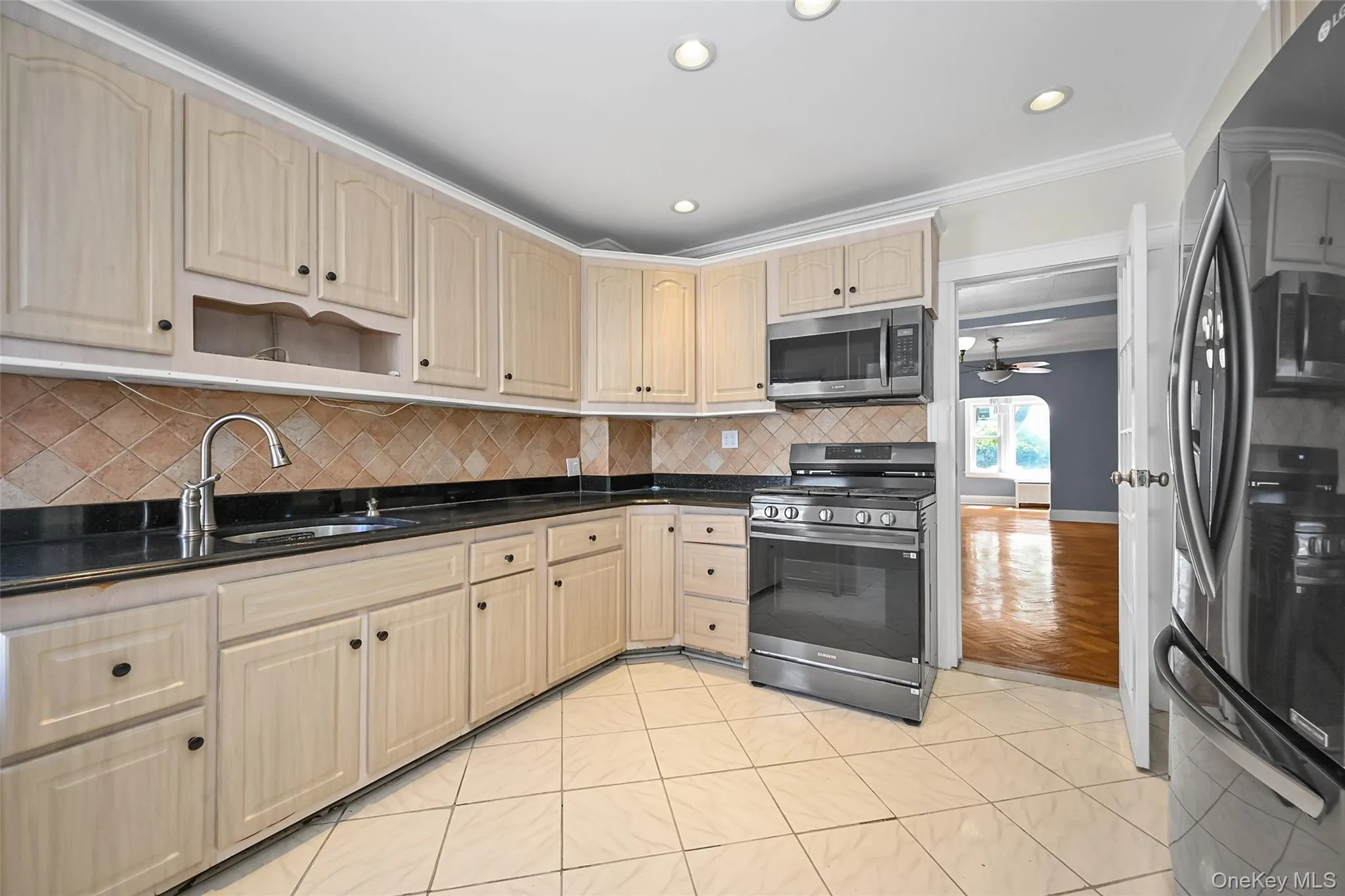 8835 Vanderveer Street, New York, NY, 3 Bedrooms Bedrooms, 7 Rooms Rooms,2 BathroomsBathrooms,Residential,For Rent,Vanderveer,0,1016231 8835 Vanderveer Street, New York, NY, 3 Bedrooms Bedrooms, 7 Rooms Rooms,2 BathroomsBathrooms,Residential,For Rent,Vanderveer,0,1016231