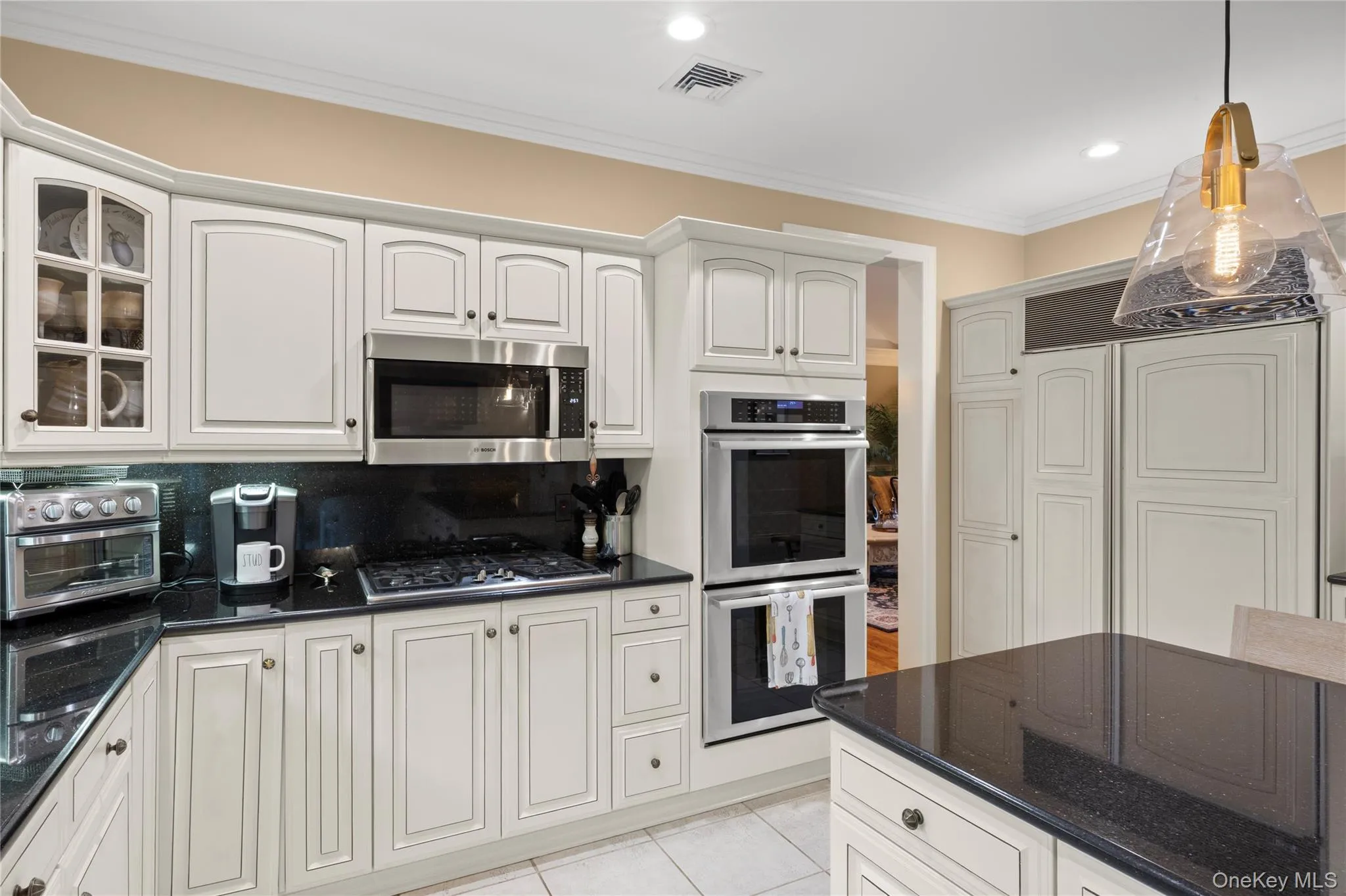 56 Sage Hollow Court, Huntington, NY, 5 Bedrooms Bedrooms, 11 Rooms Rooms,3 BathroomsBathrooms,Residential,For Rent,Sage Hollow,0,KEY1016233 56 Sage Hollow Court, Huntington, NY, 5 Bedrooms Bedrooms, 11 Rooms Rooms,3 BathroomsBathrooms,Residential,For Rent,Sage Hollow,0,KEY1016233
